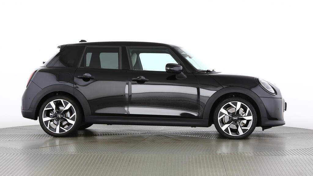 MINI Cooper 5 door C-image-1