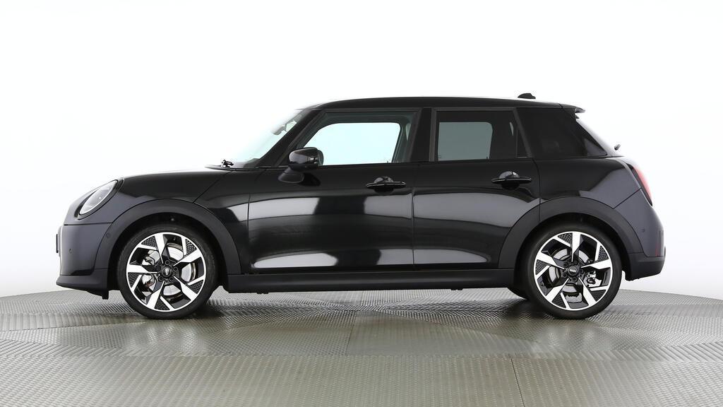 MINI Cooper 5 door C-image-2