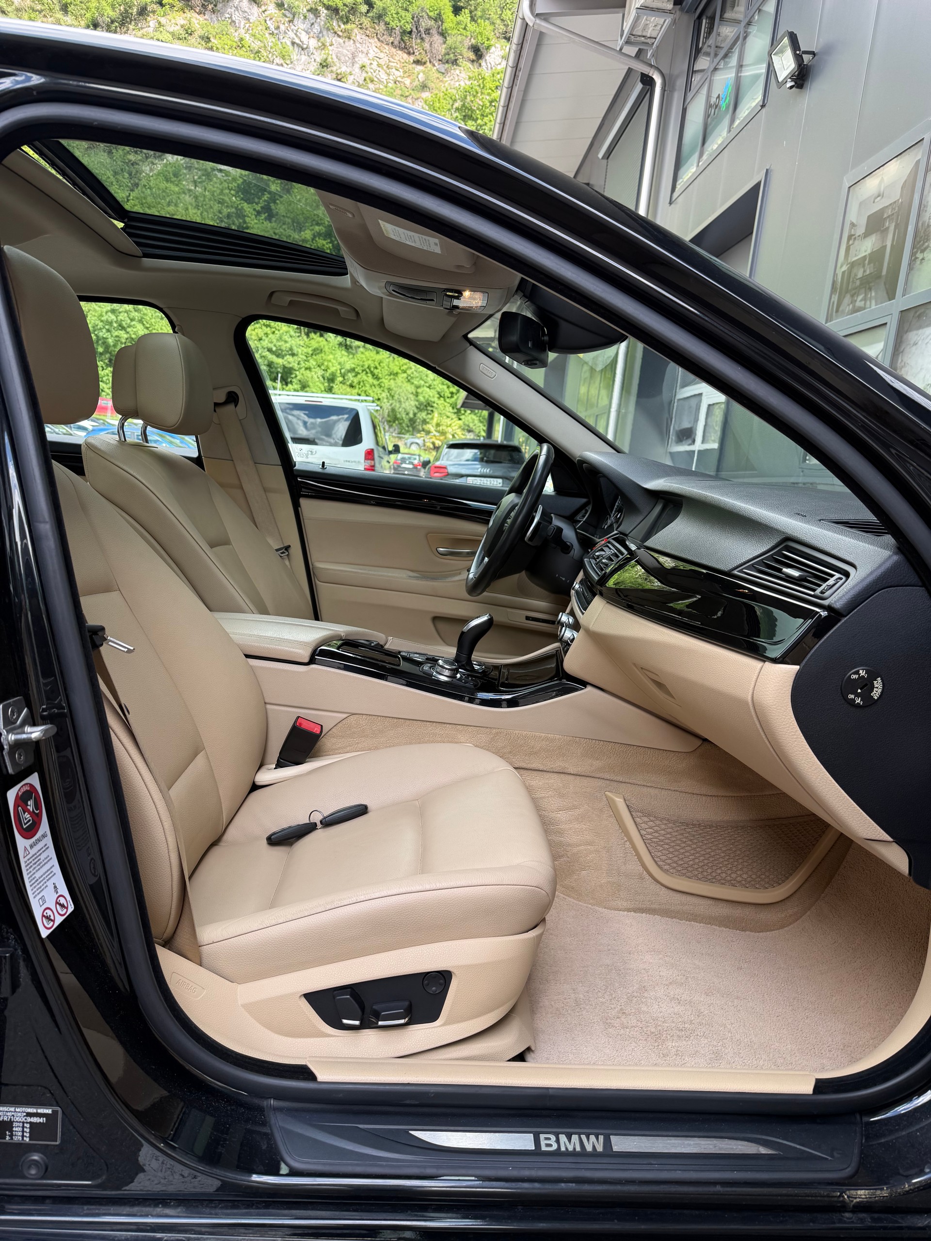 BMW 535i Pack-M Steptronic-image-10