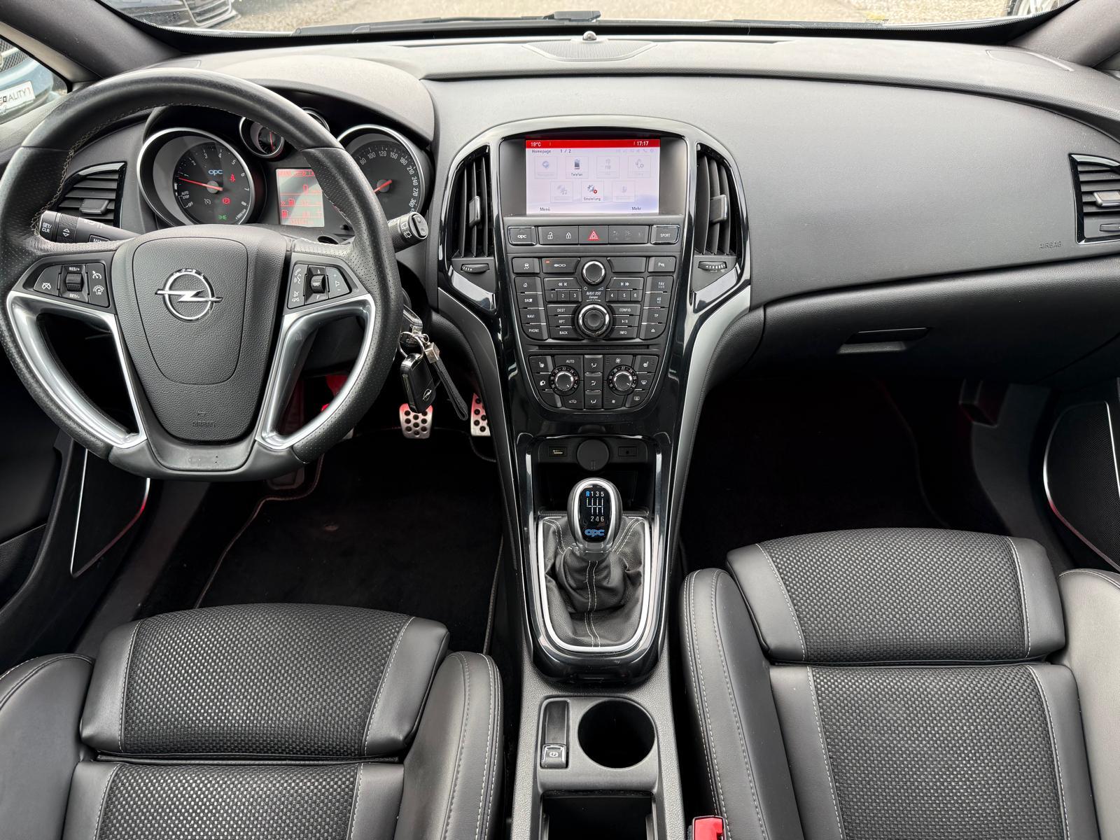 OPEL Astra GTC 2.0i Turbo OPC S/S-image-9