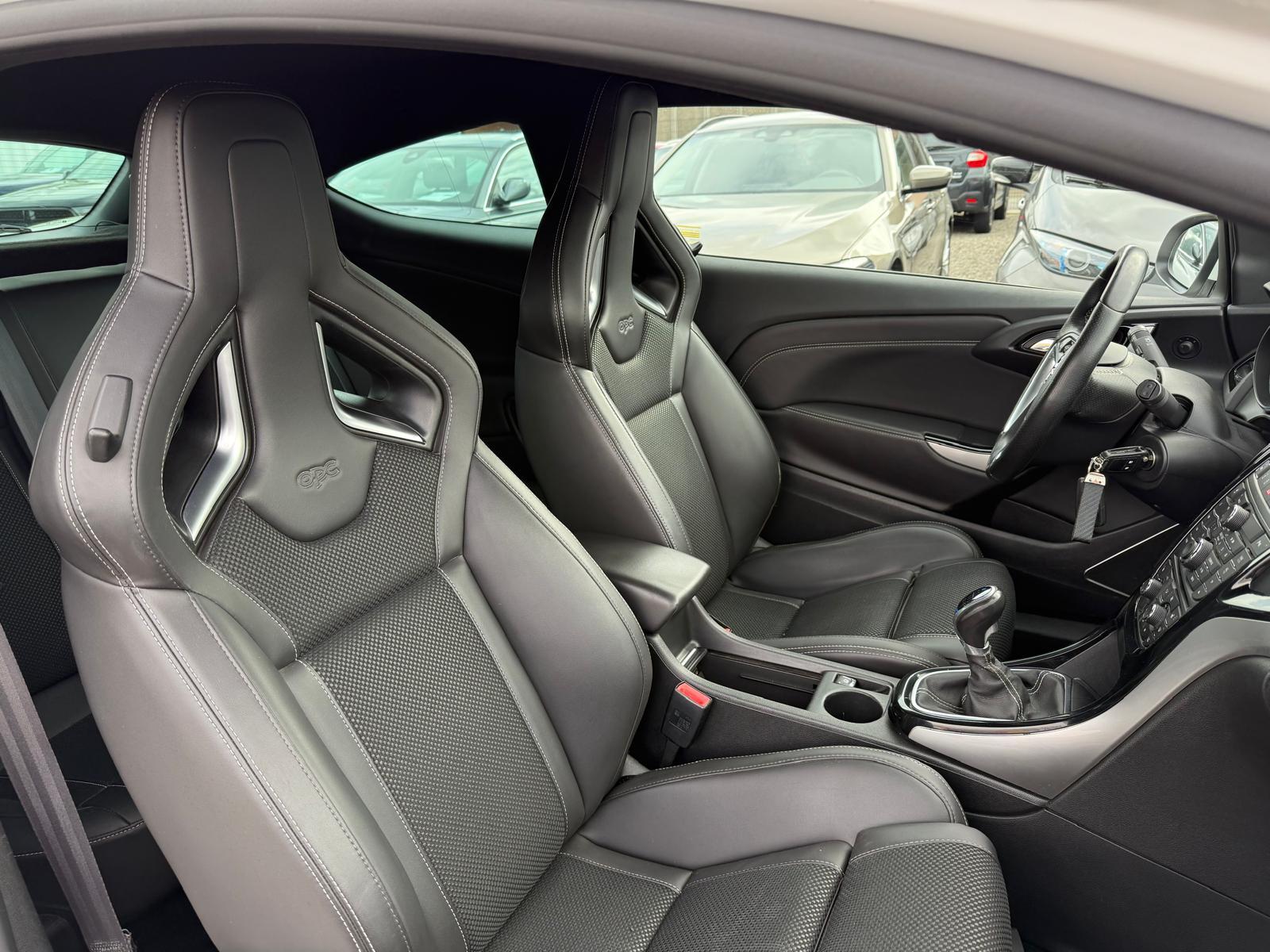 OPEL Astra GTC 2.0i Turbo OPC S/S-image-11