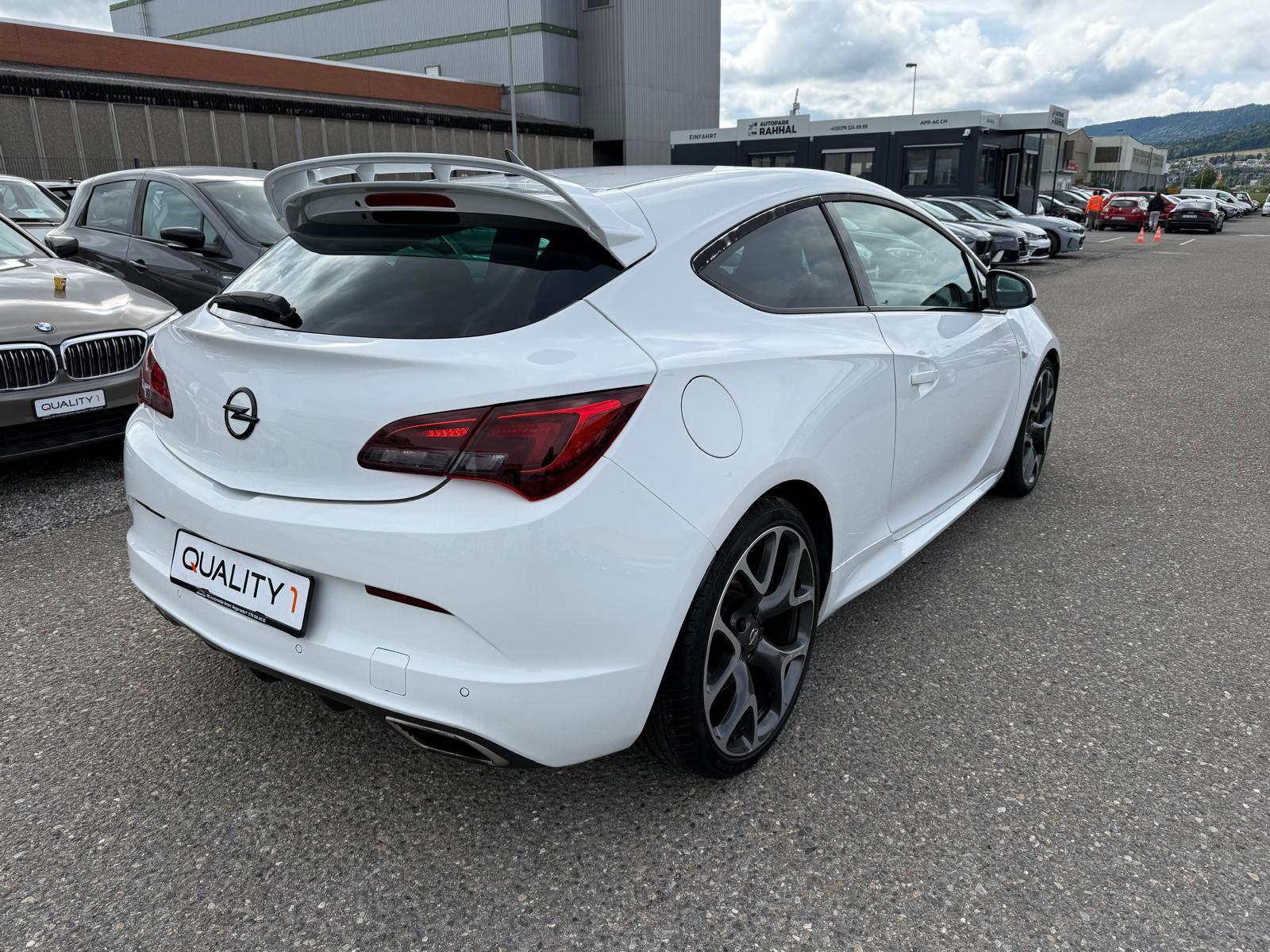 OPEL Astra GTC 2.0i Turbo OPC S/S-image-3
