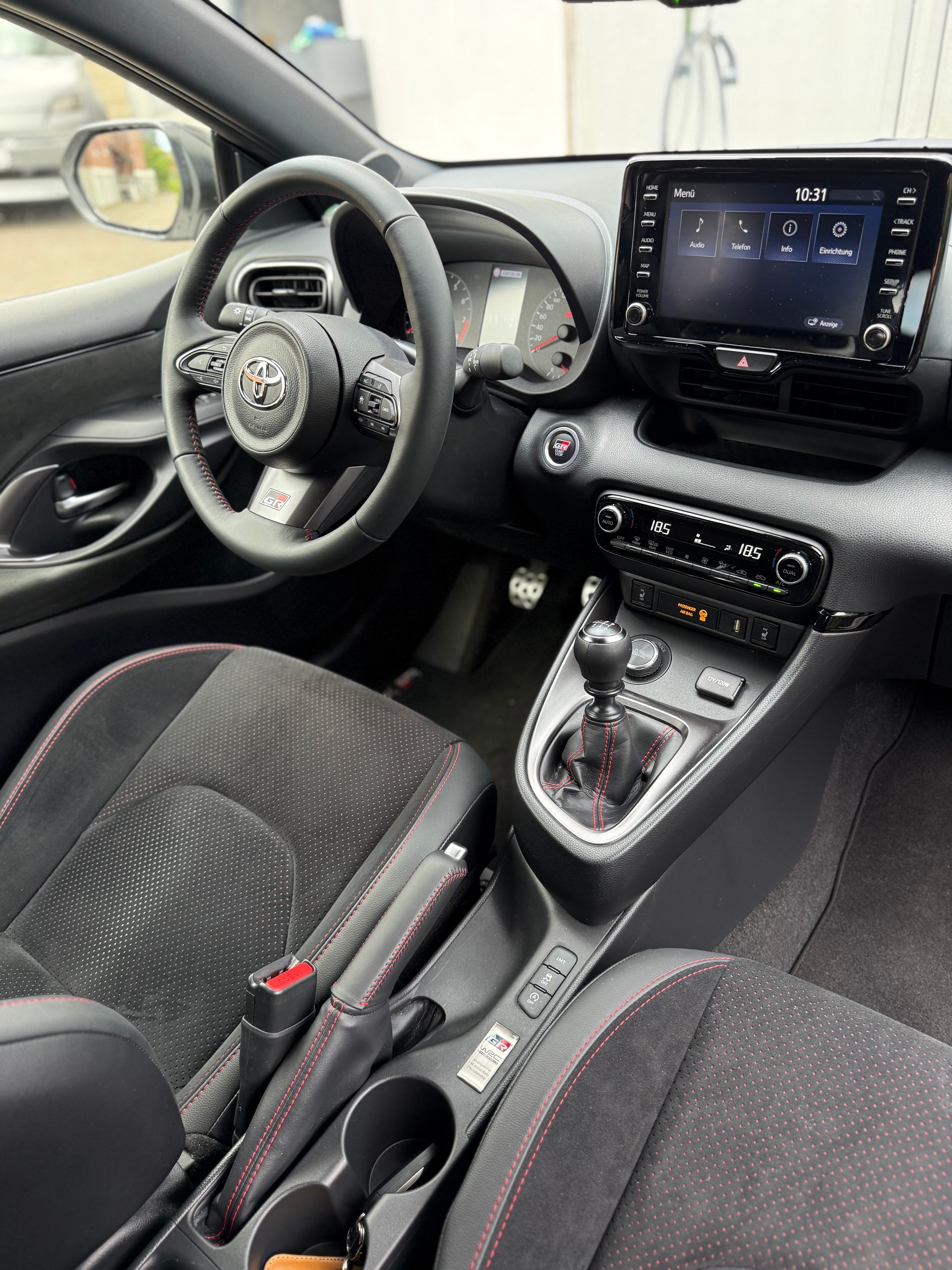 TOYOTA GR YARIS 1.6 Turbo Sport 4x4-image-4