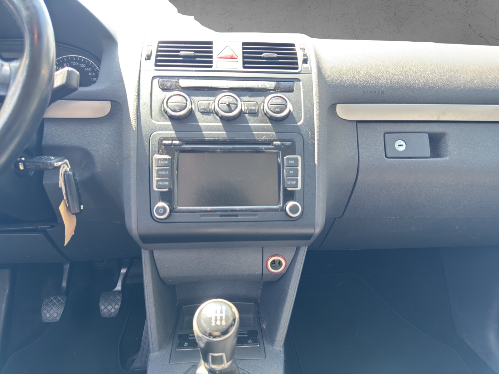 VW Touran 1.2 TSI BlueMotion Technology Trendline-image-10