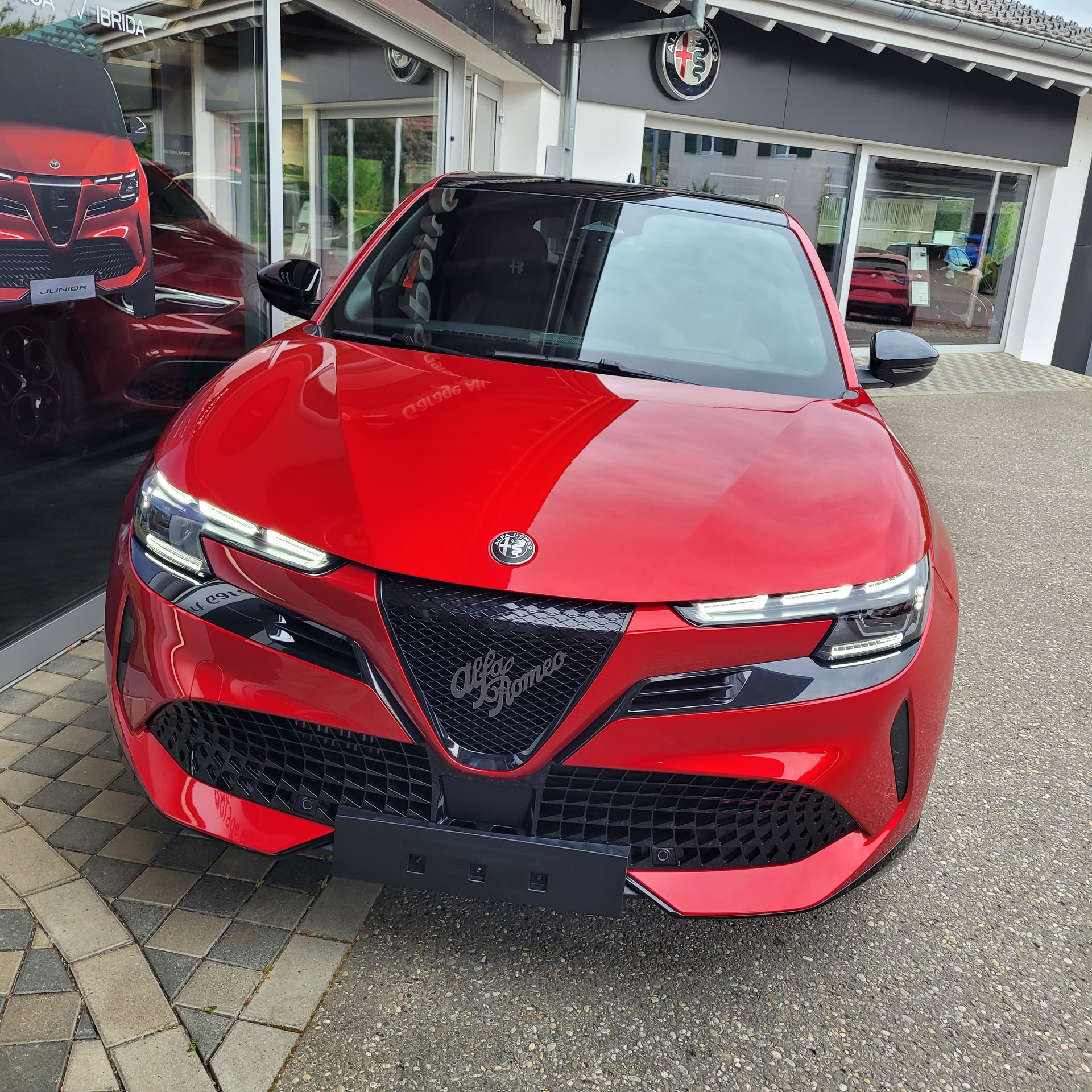 ALFA ROMEO Junior 1.2 48V Hybrid Q4 Sport Speciale-image-4