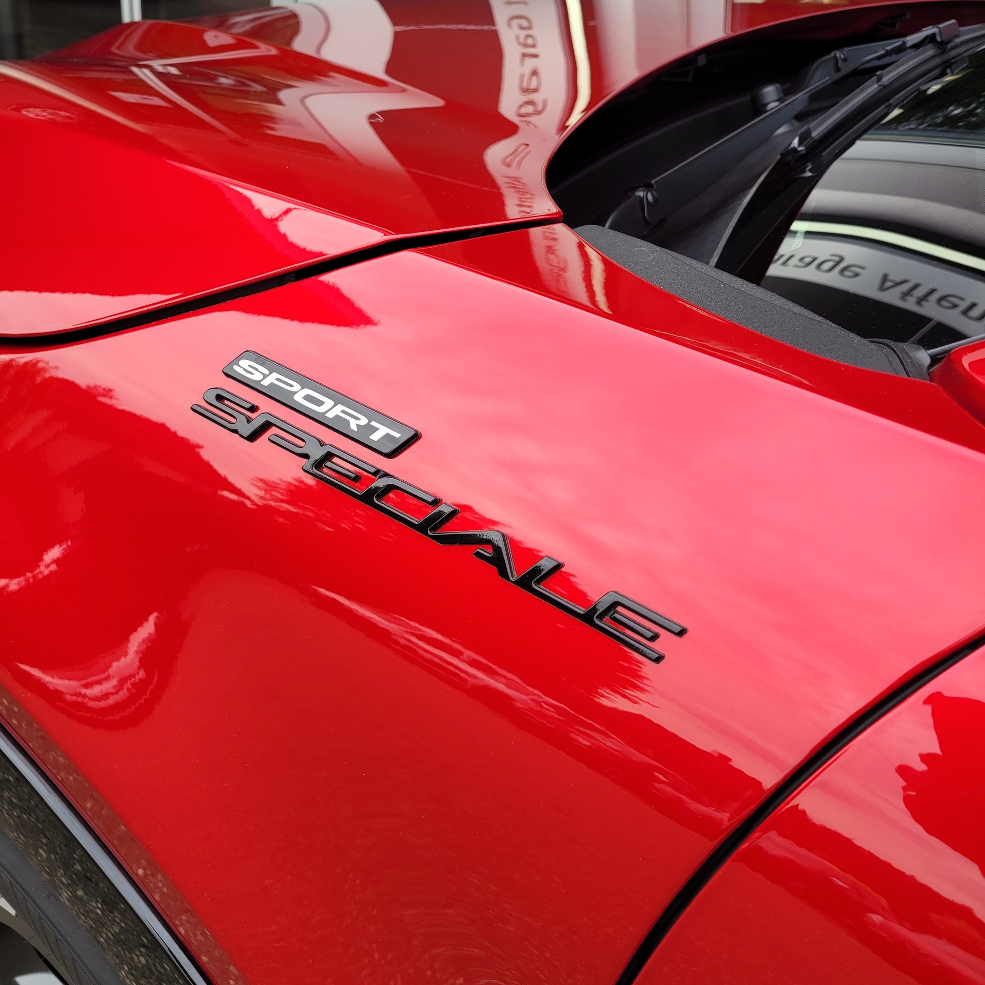 ALFA ROMEO Junior 1.2 48V Hybrid Q4 Sport Speciale-image-1