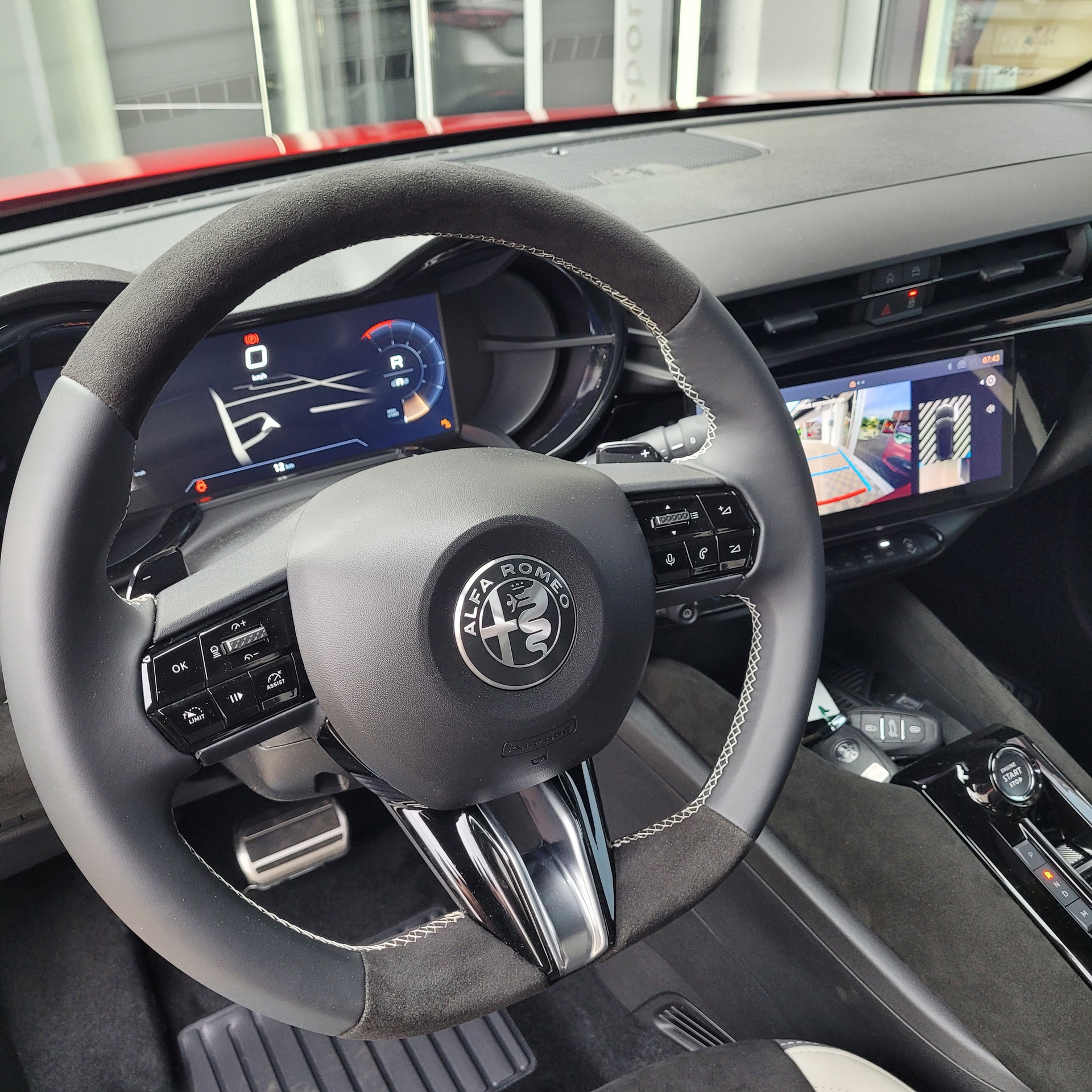 ALFA ROMEO Junior 1.2 48V Hybrid Q4 Sport Speciale-image-11