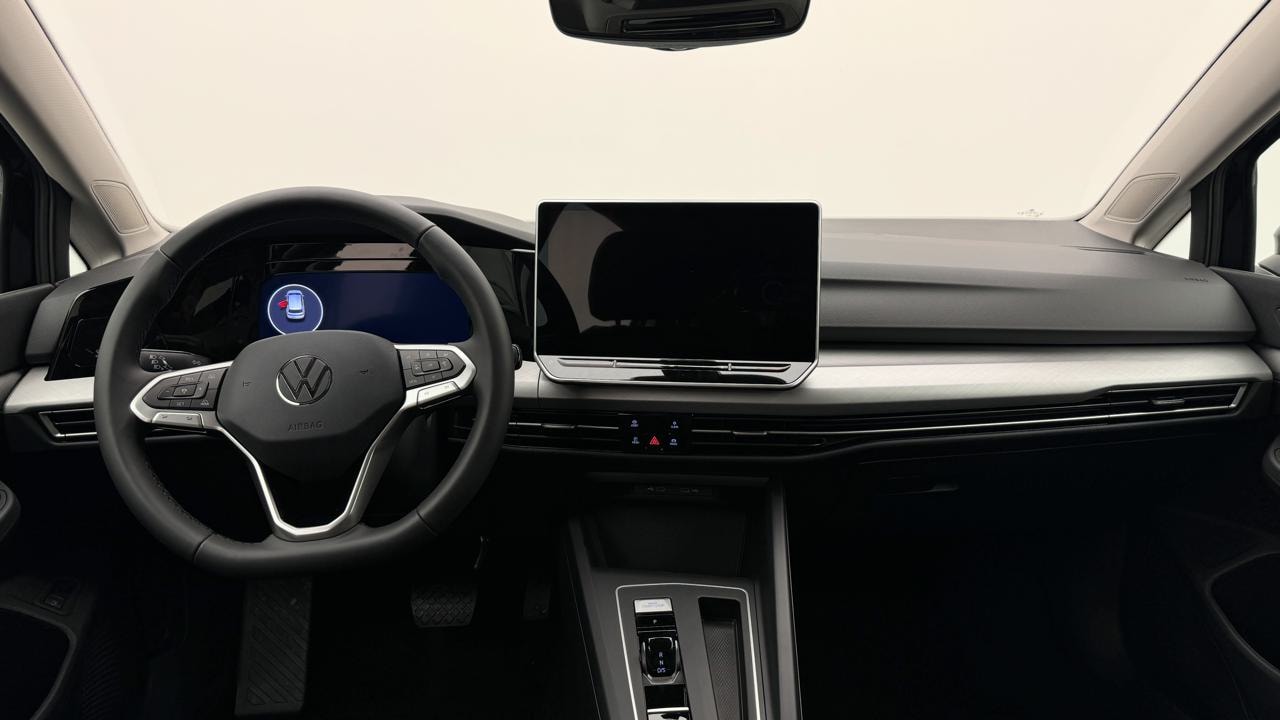 VW Golf VIII 1.5 TSI PHEV Limited-image-5