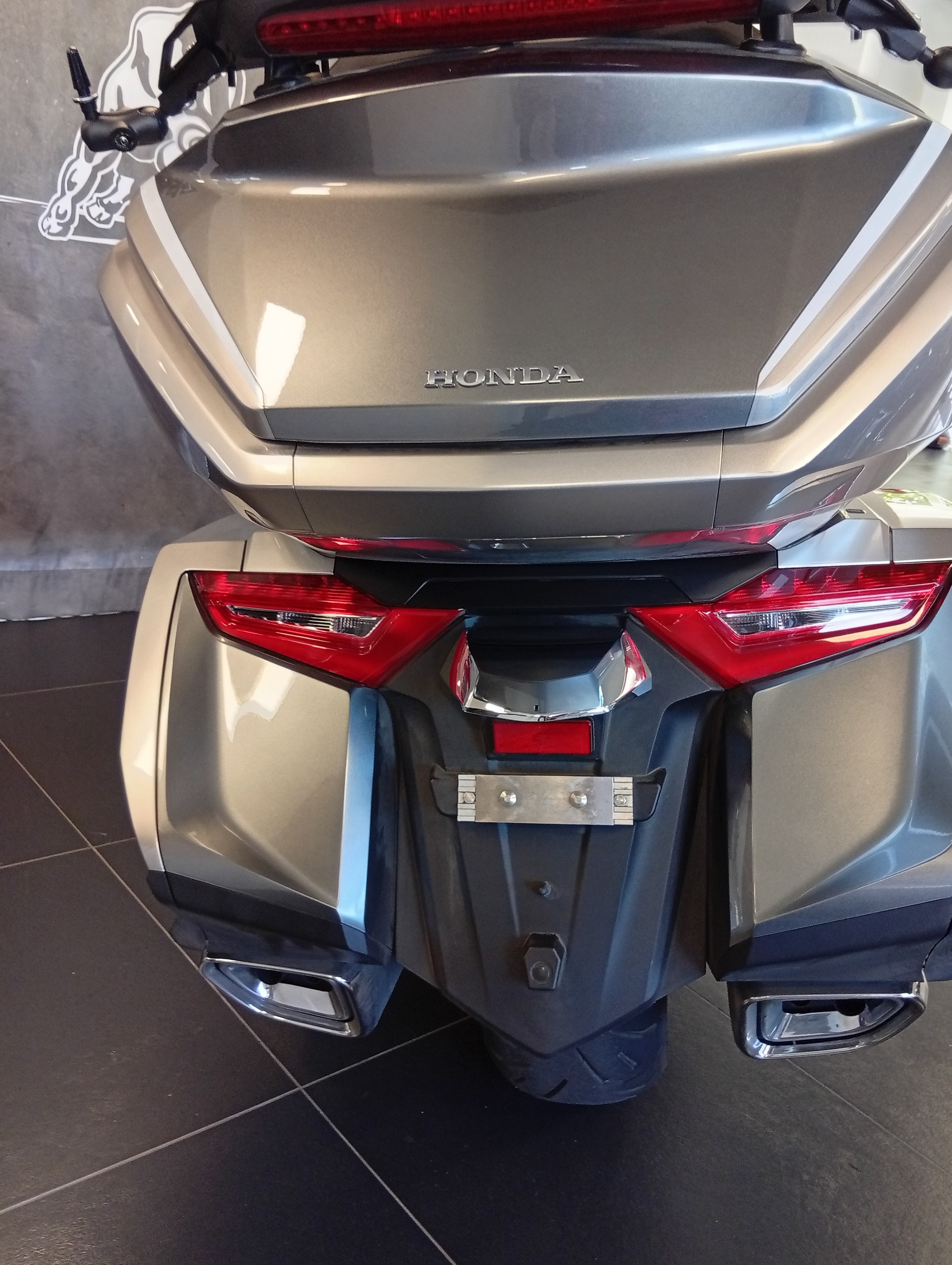 HONDA GL 1800 DA DCT Goldwing-showroom-element-2