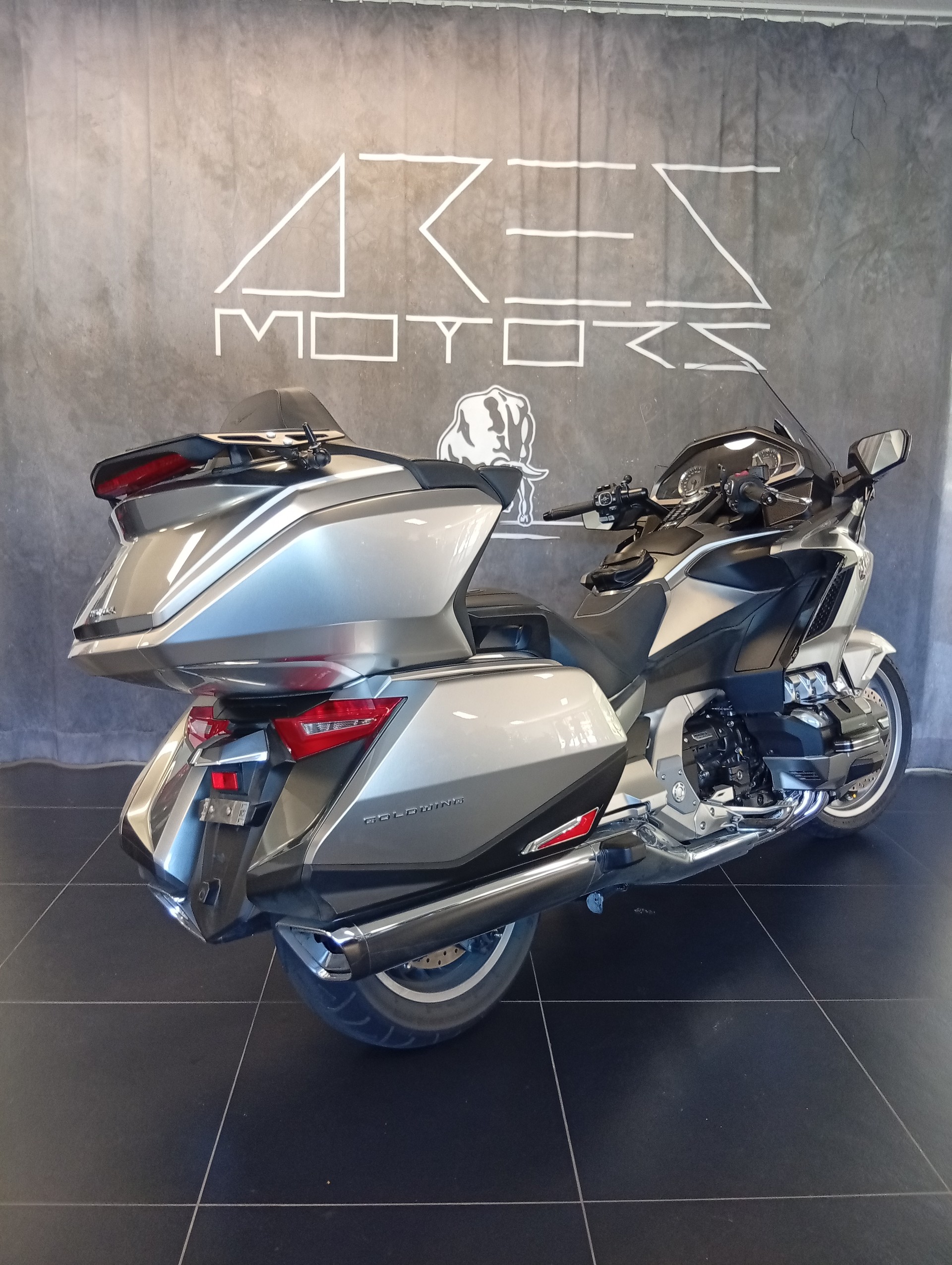 HONDA GL 1800 DA DCT Goldwing-showroom-element-1