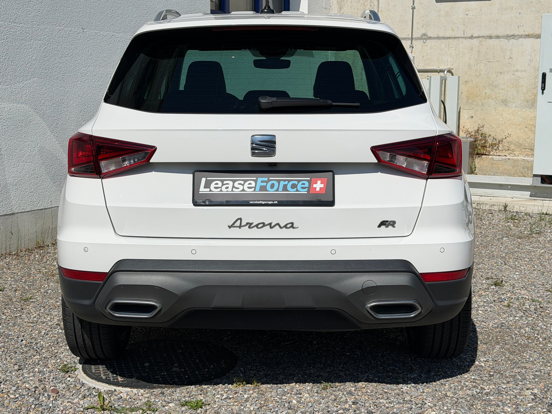 SEAT Arona 1.5 Eco TSI FR DSG-image-2