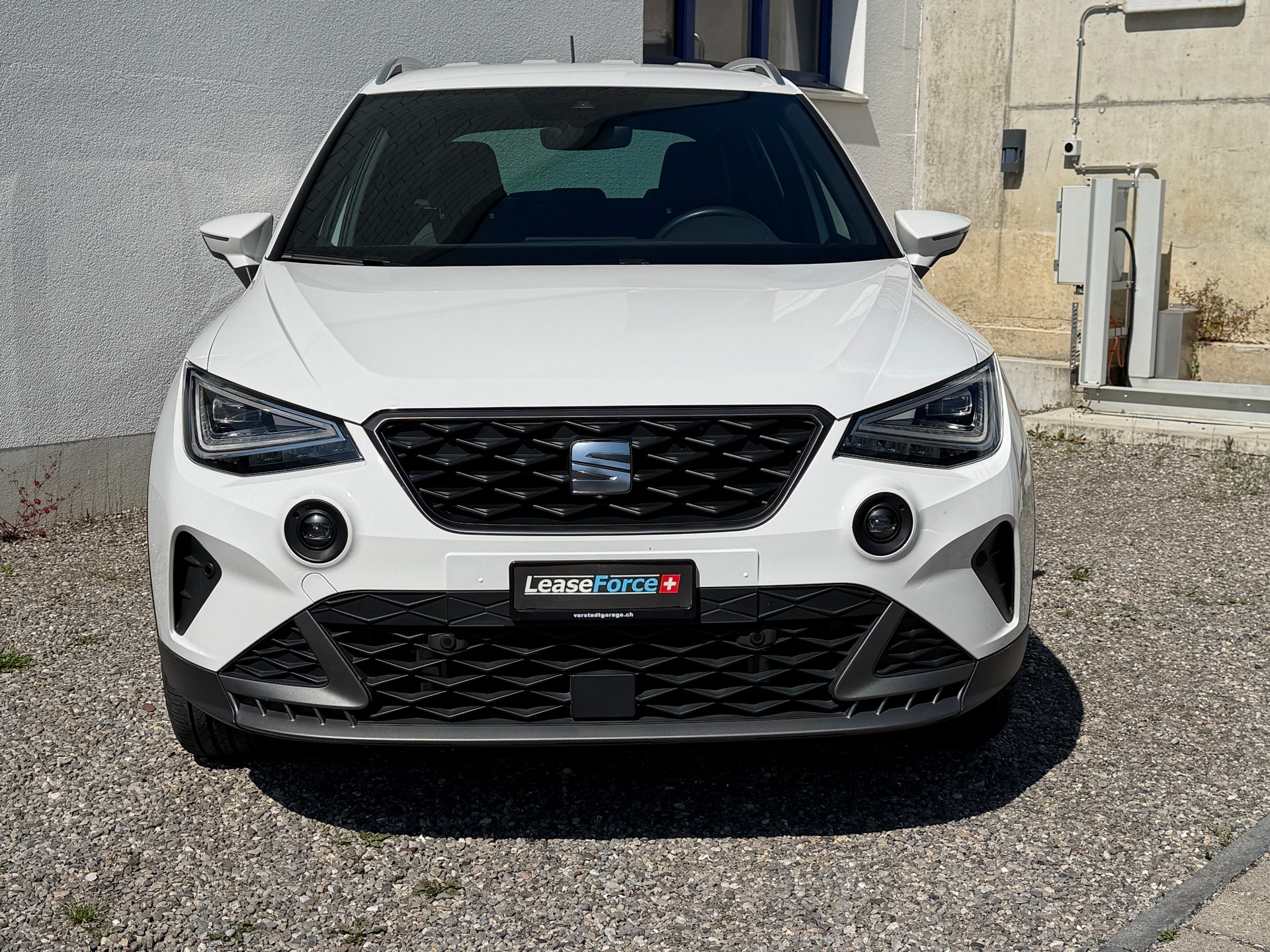 SEAT Arona 1.5 Eco TSI FR DSG-image-1