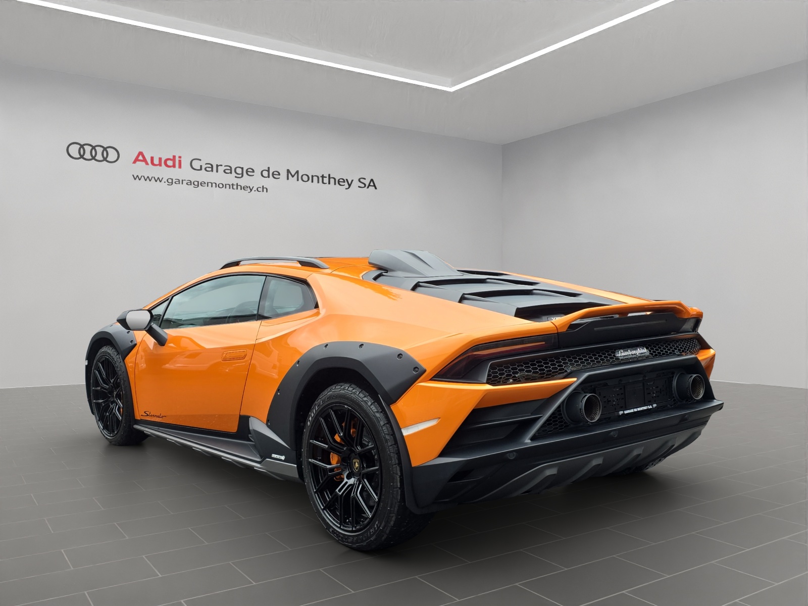 LAMBORGHINI Huracan Sterrato LP610-4 Coupé-image-5