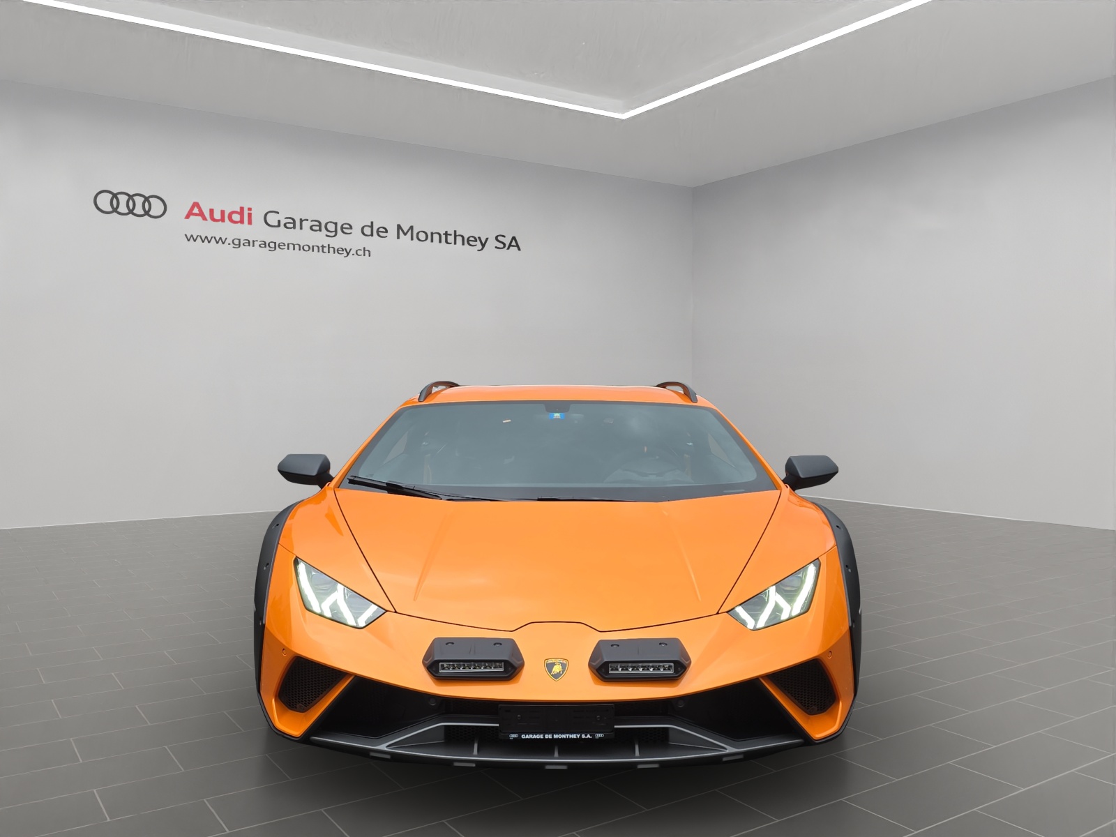 LAMBORGHINI Huracan Sterrato LP610-4 Coupé-image-1