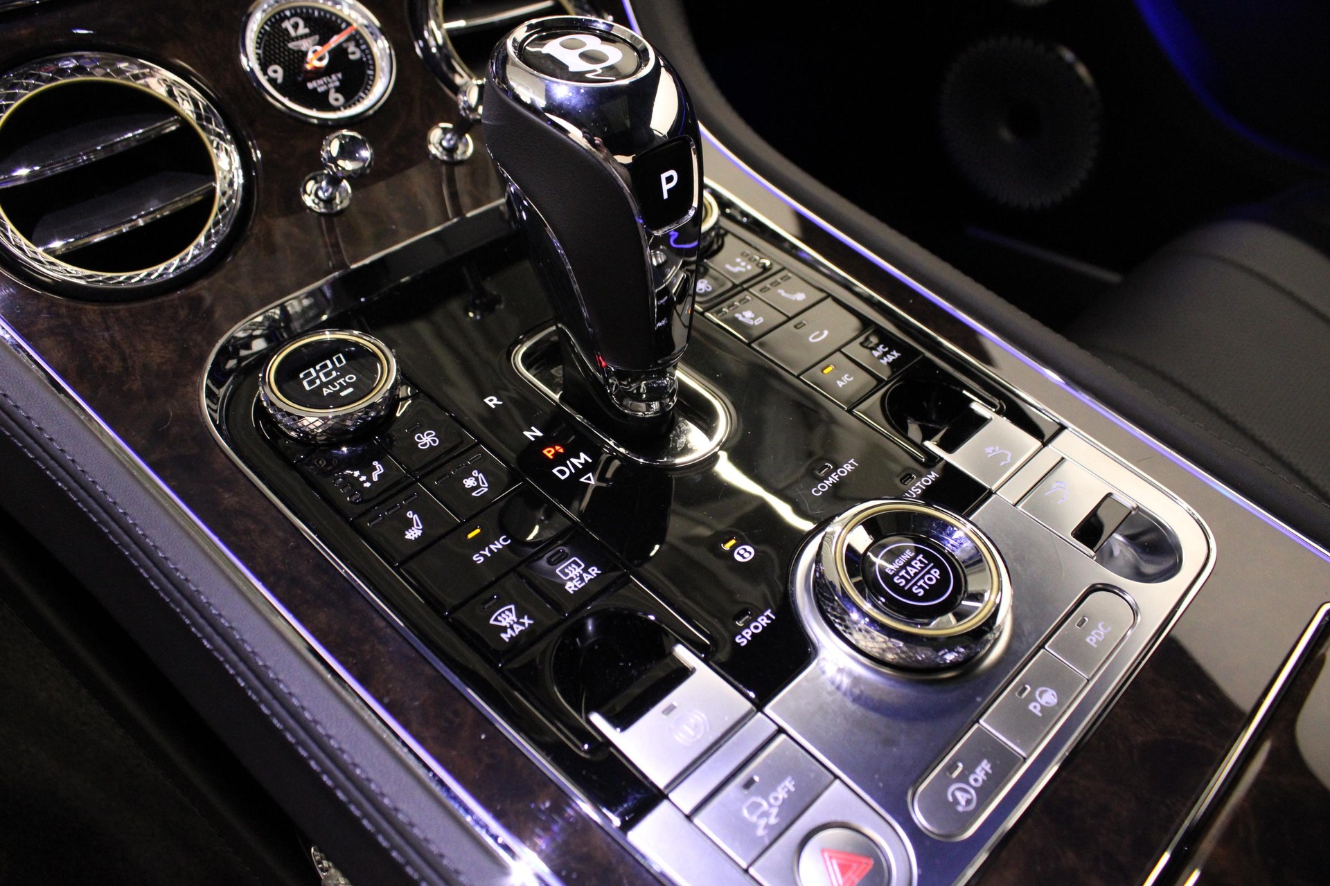 BENTLEY Continental GT 6.0 W12 Speed-image-12
