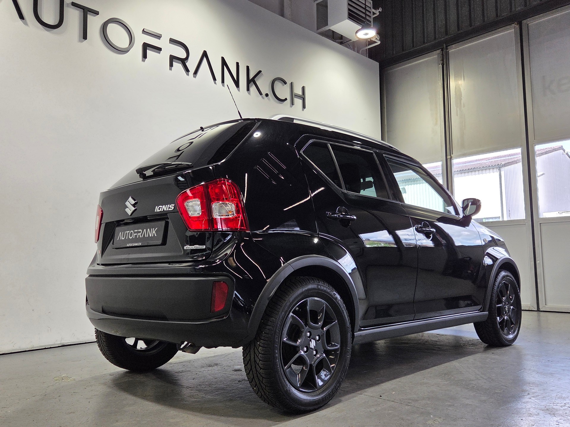 SUZUKI Ignis 1.2 Compact+ 4x4-image-2
