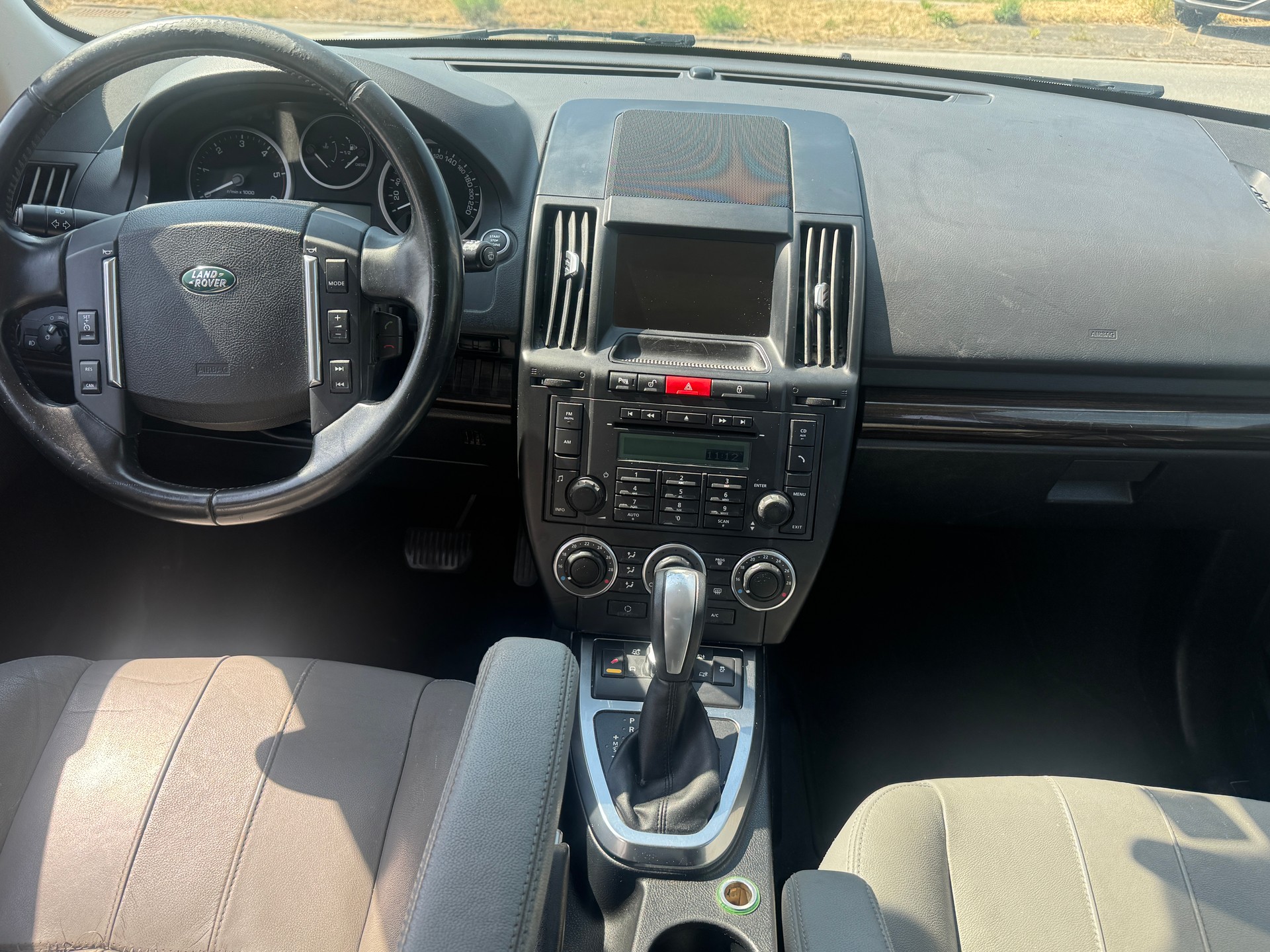 LAND ROVER Freelander 2.2 SD4 S Automatic-image-7
