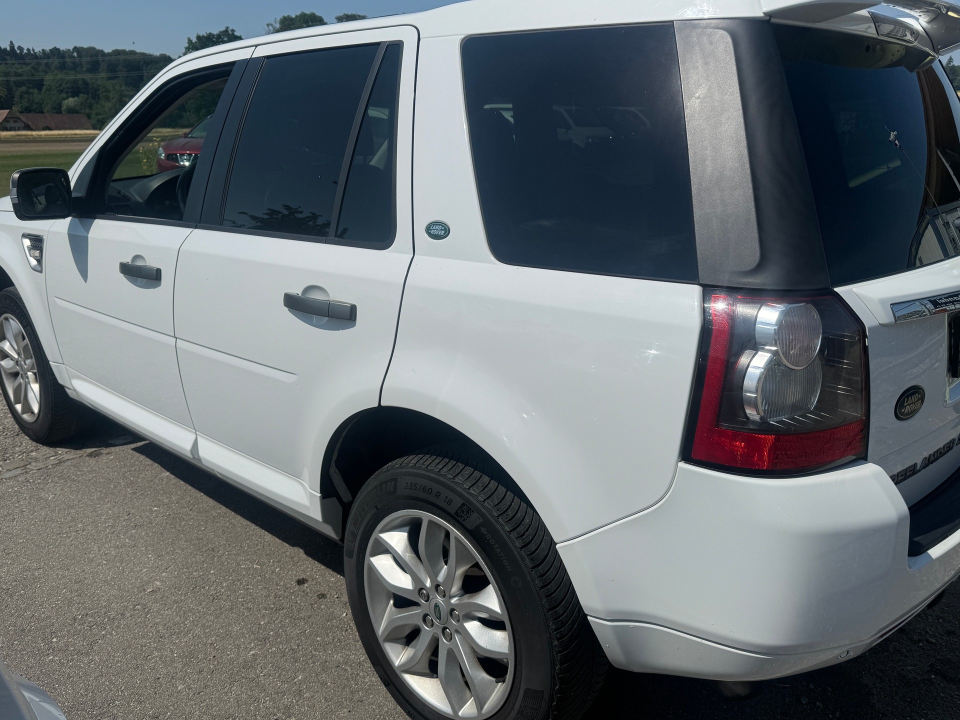LAND ROVER Freelander 2.2 SD4 S Automatic-image-5
