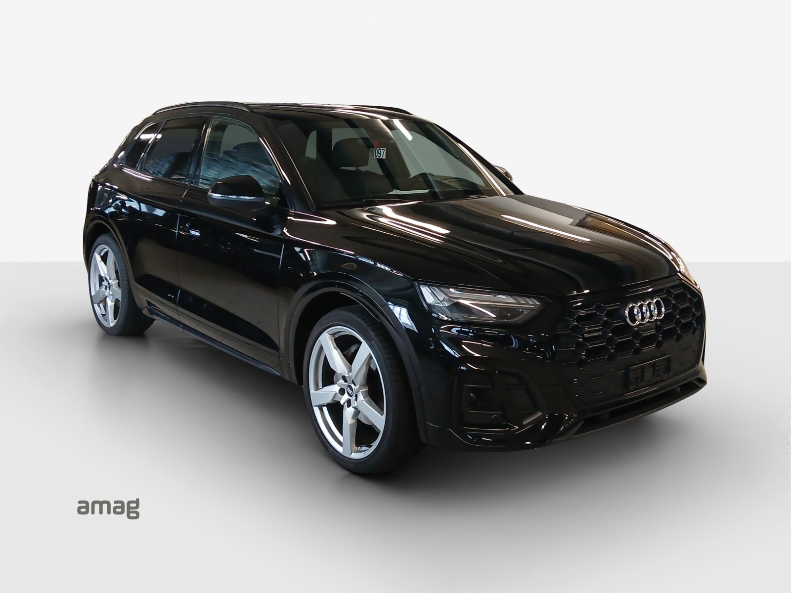 AUDI Q5 45 TFSI Black Edition quattro S-tronic-image-5