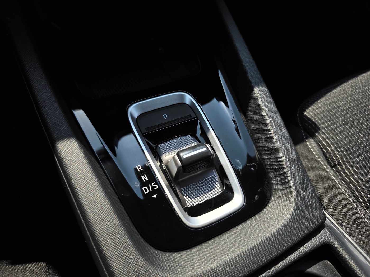 SKODA Octavia Combi 2.0 TDI DSG Selection-image-12