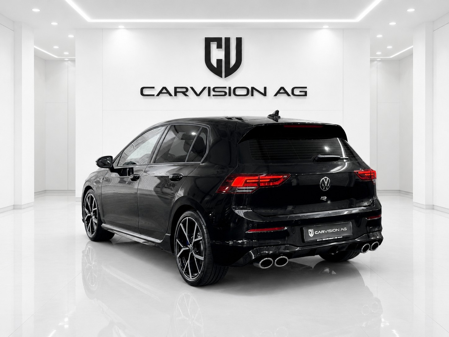 VW Golf 2.0 TSI R DSG 4Motion-image-4