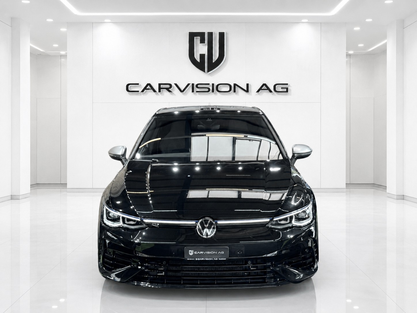 VW Golf 2.0 TSI R DSG 4Motion-image-1