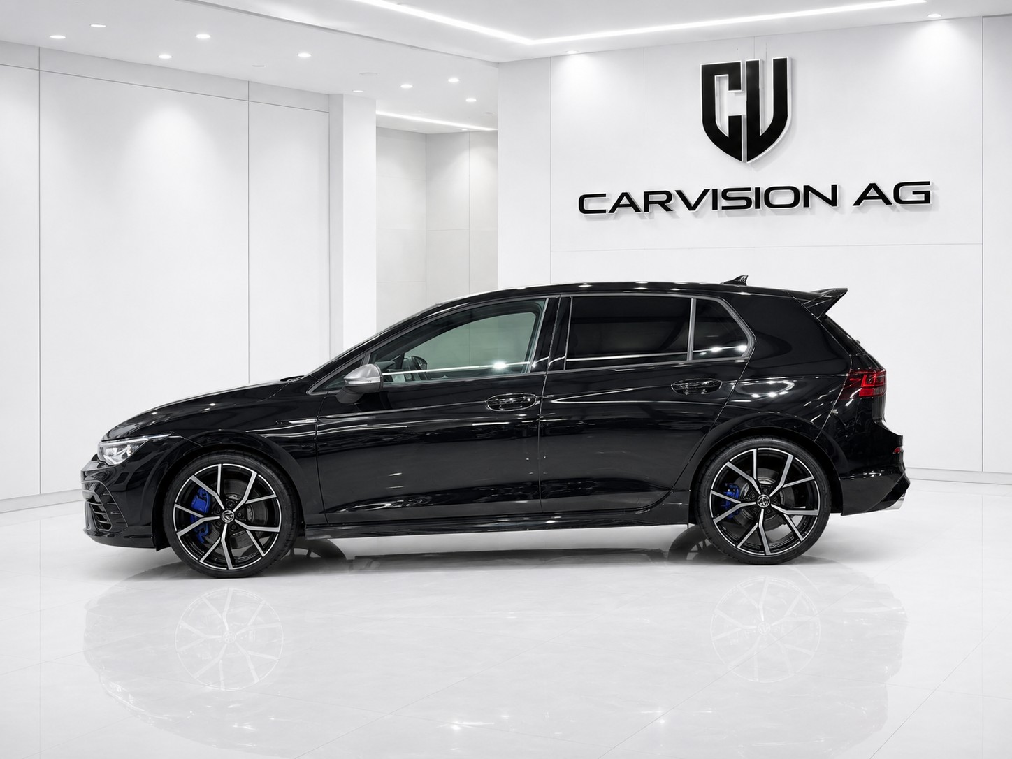 VW Golf 2.0 TSI R DSG 4Motion-image-3