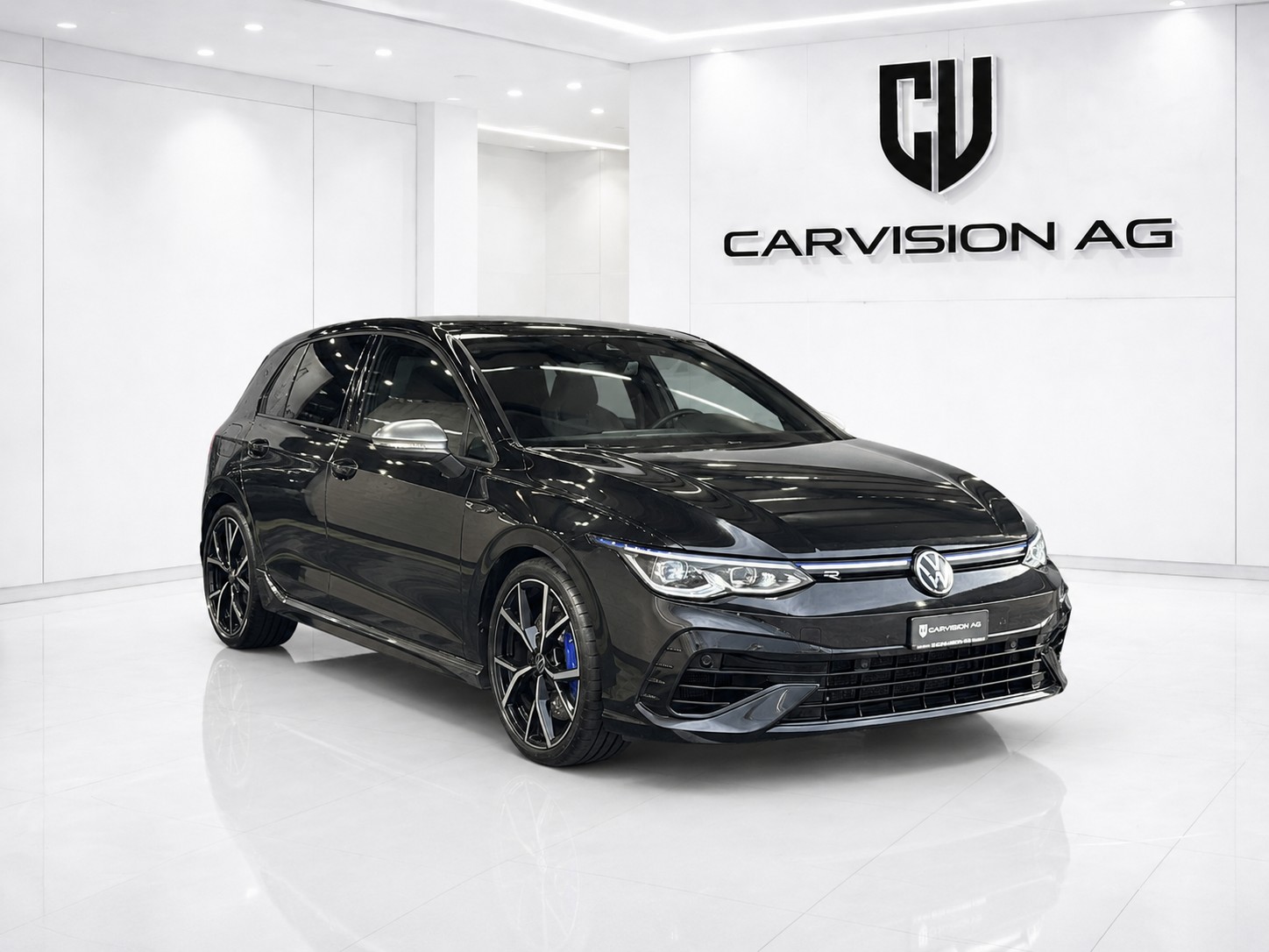 VW Golf 2.0 TSI R DSG 4Motion-image-2