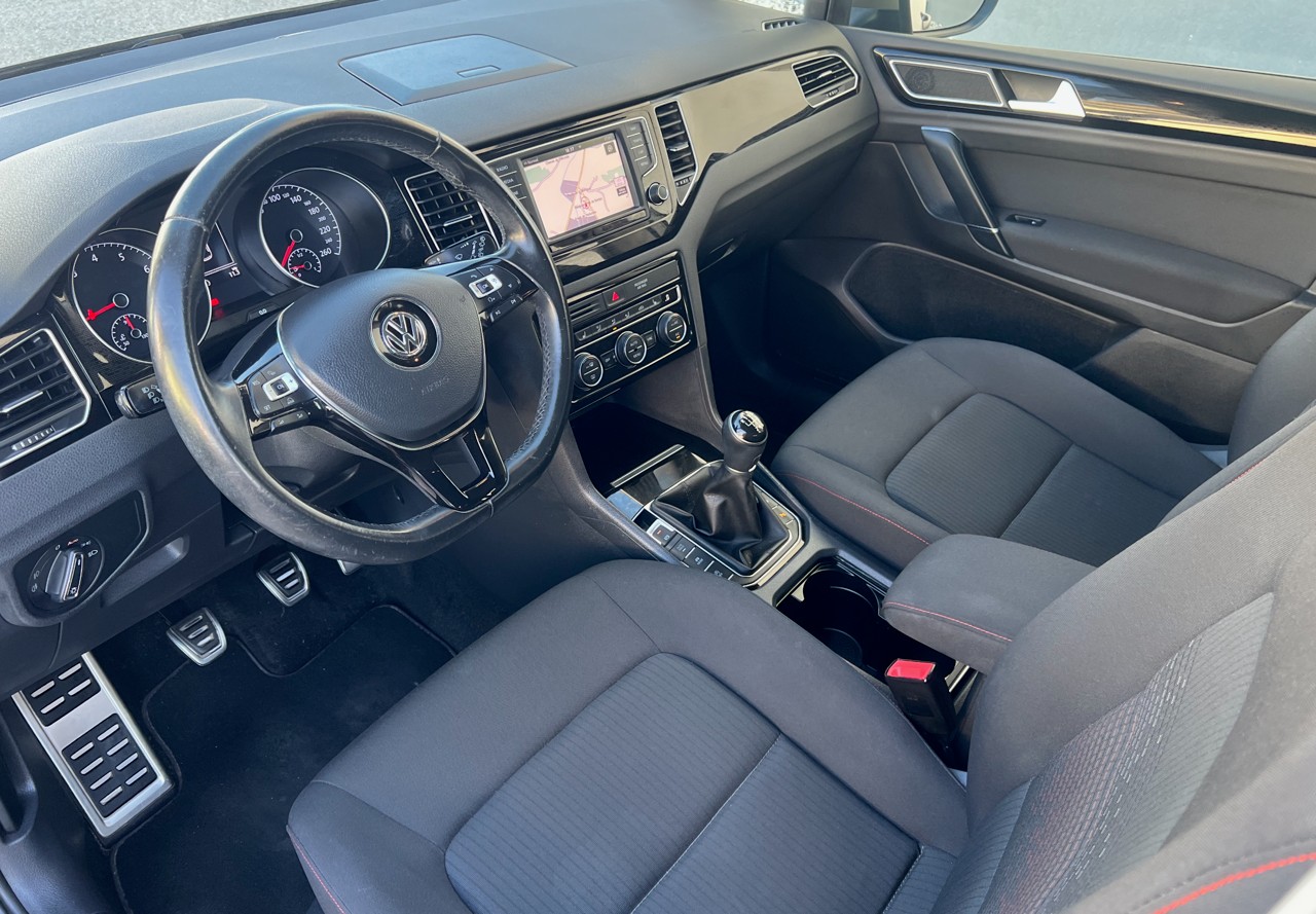 VW Golf Sportsvan 1.4 TSI Sound-image-6