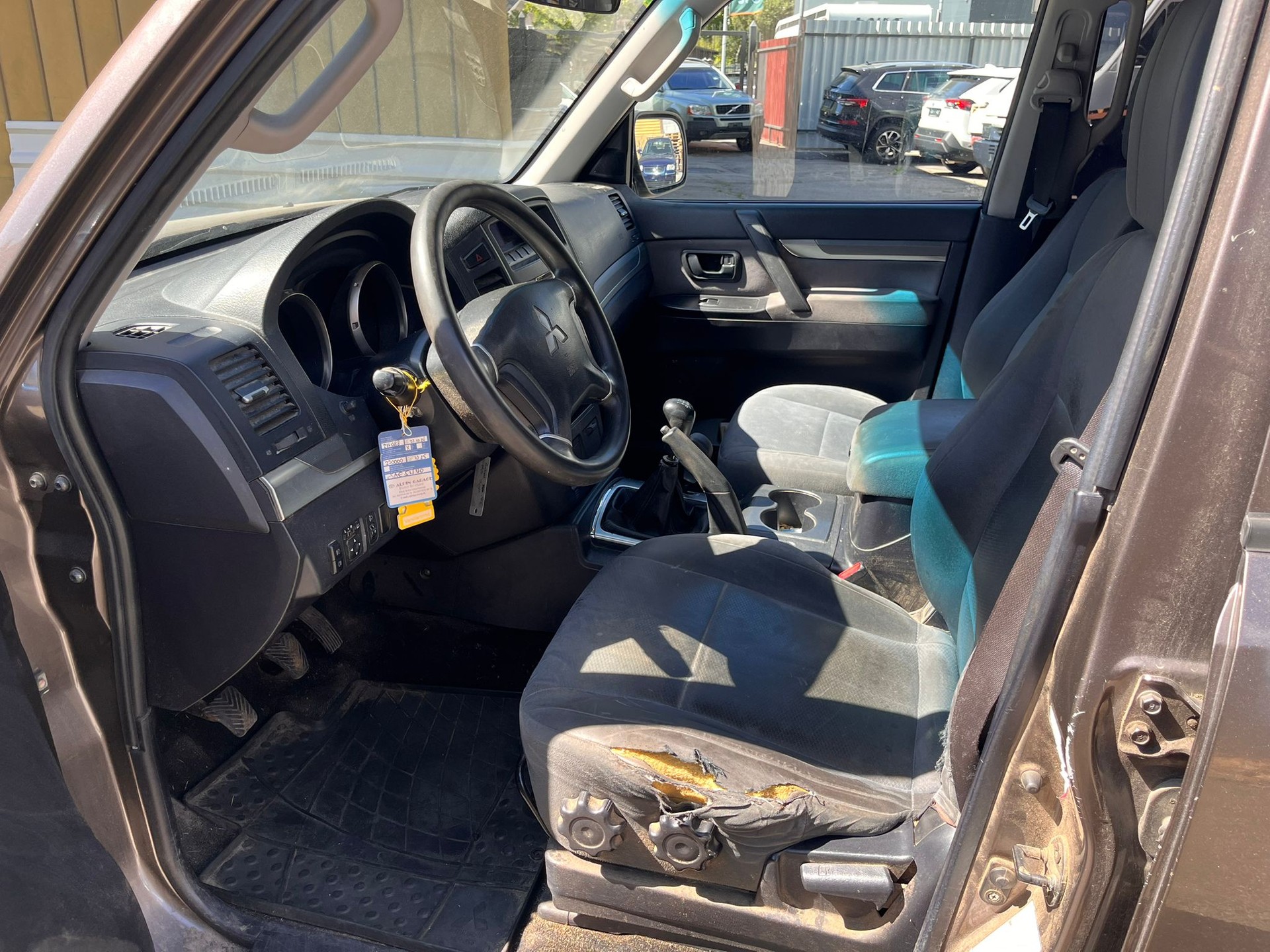MITSUBISHI Pajero 3.2 DI-D Swiss Professional-image-7