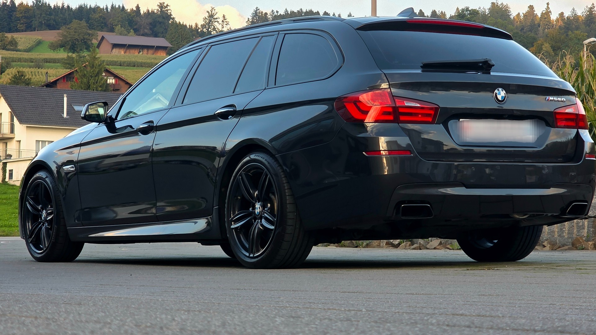 BMW M550d xDrive-image-3