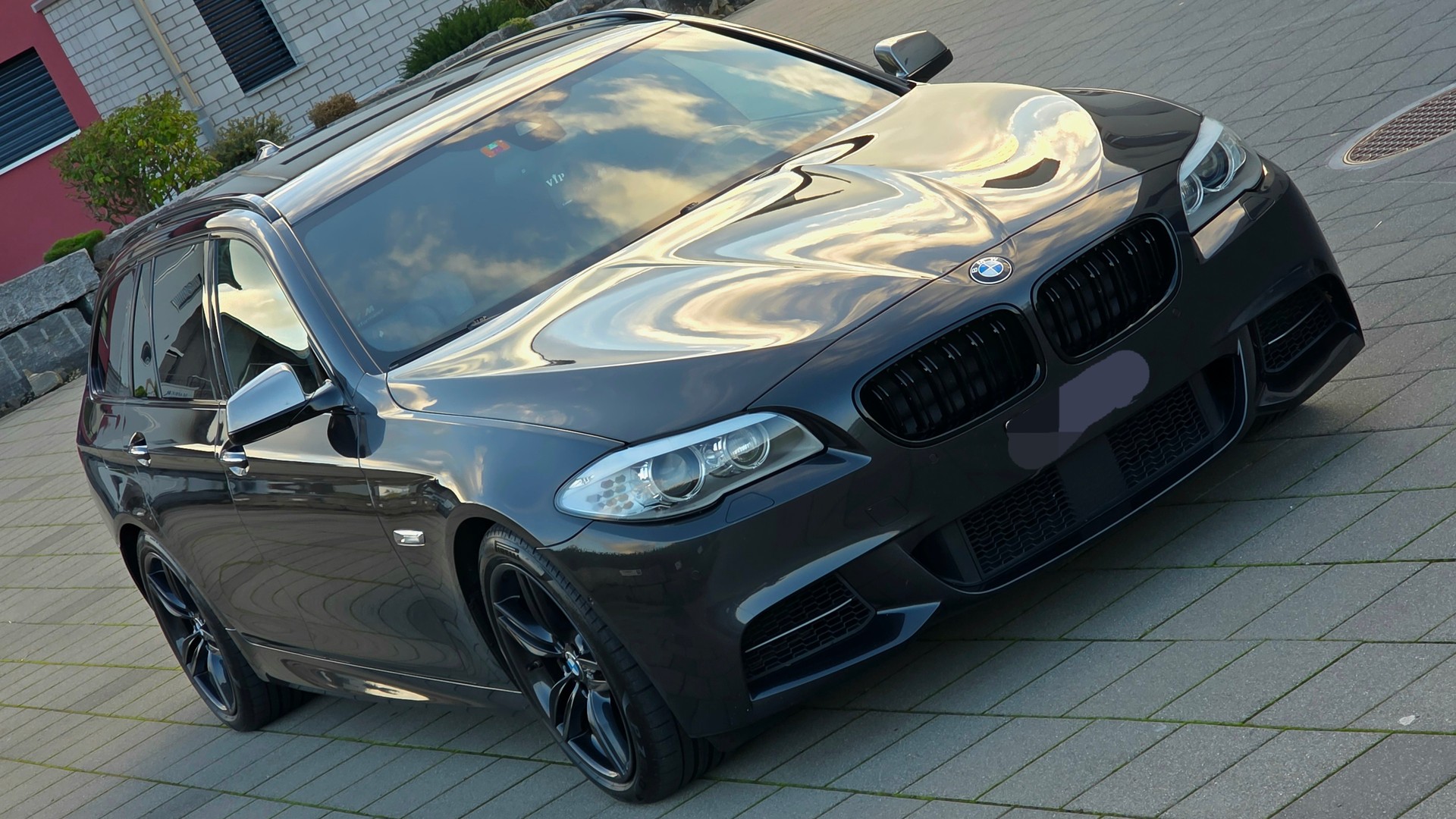 BMW M550d xDrive-image-1