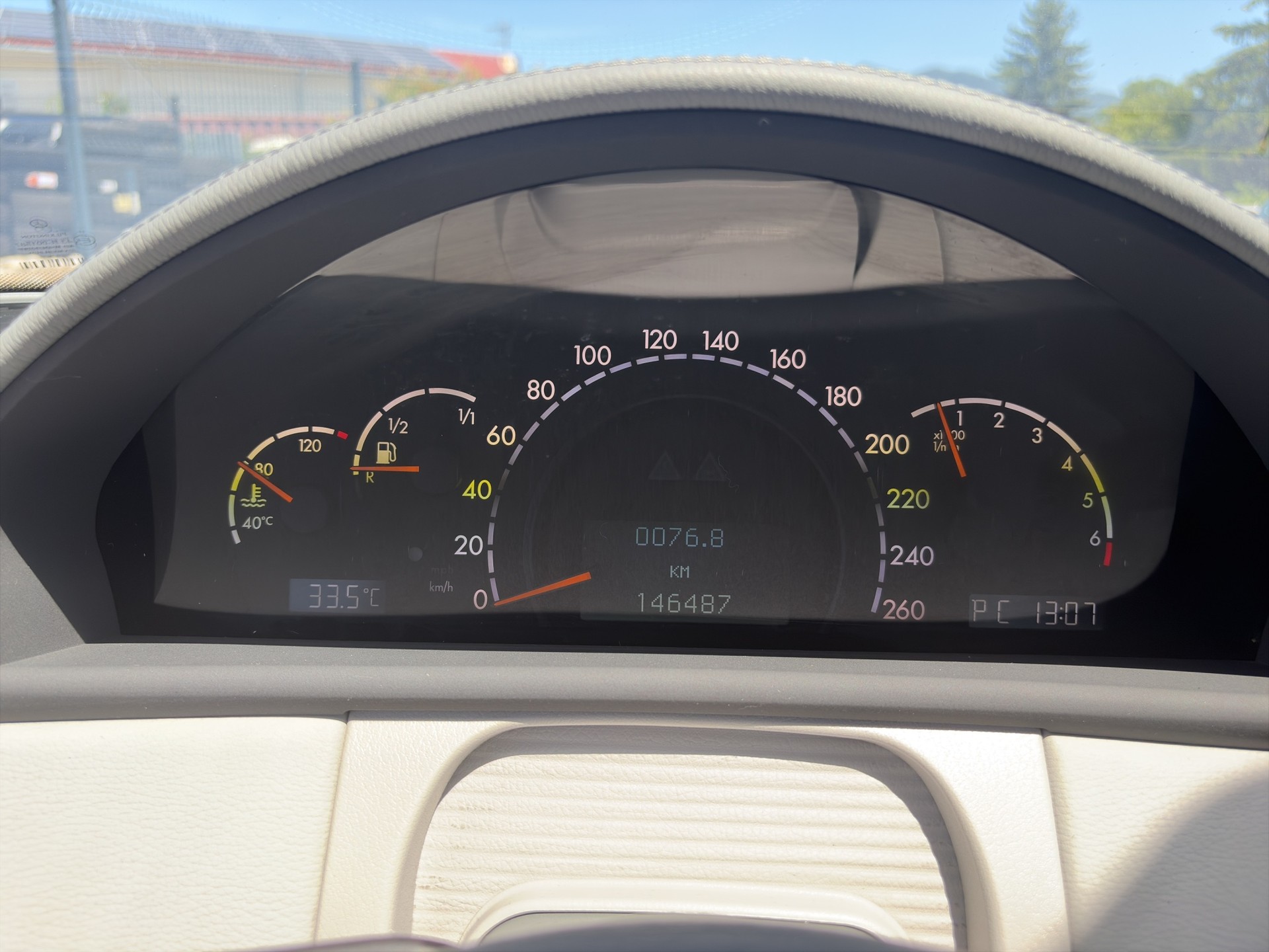 MERCEDES-BENZ CL 500 7G-Tronic-image-17