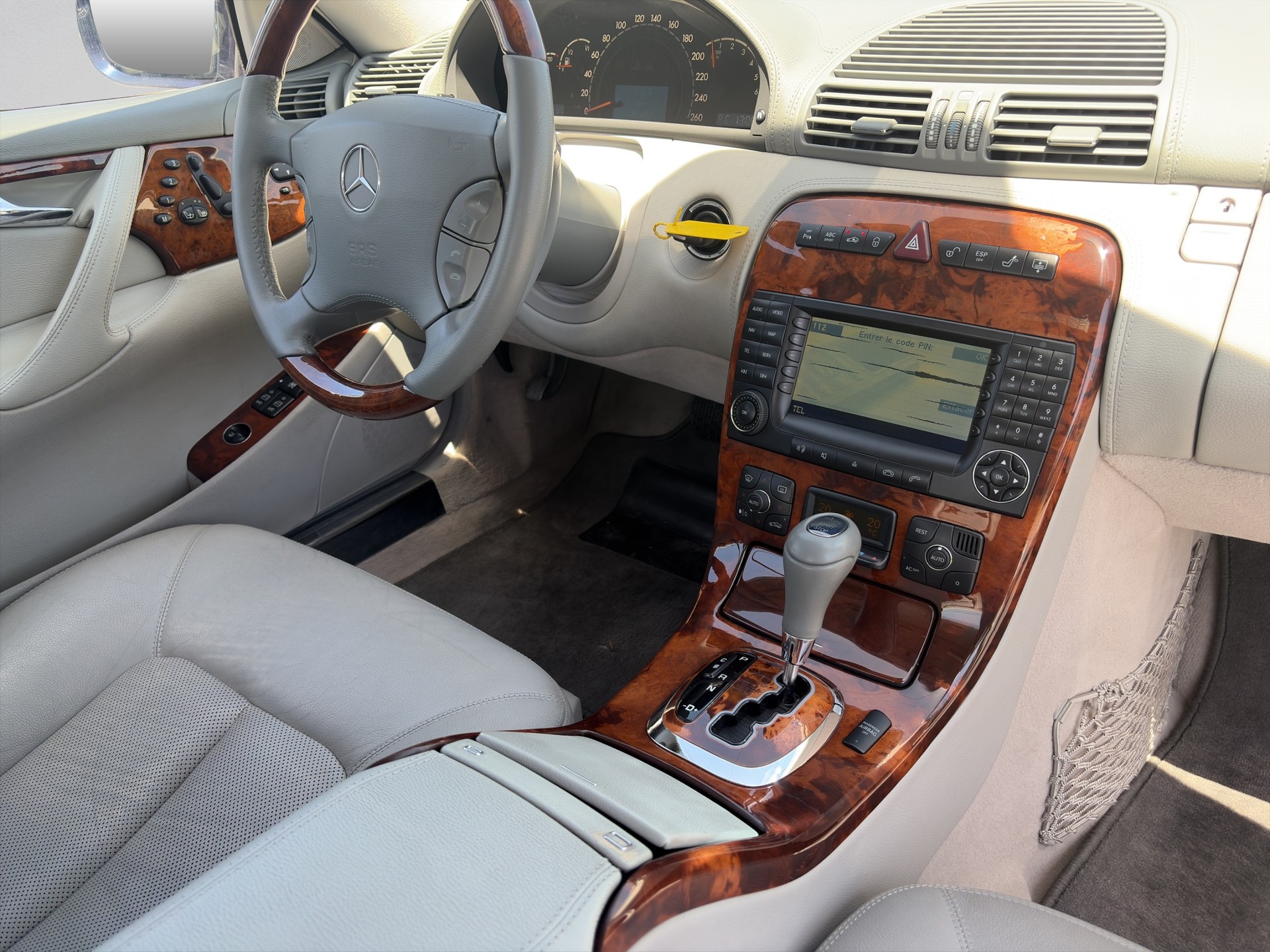 MERCEDES-BENZ CL 500 7G-Tronic-image-13