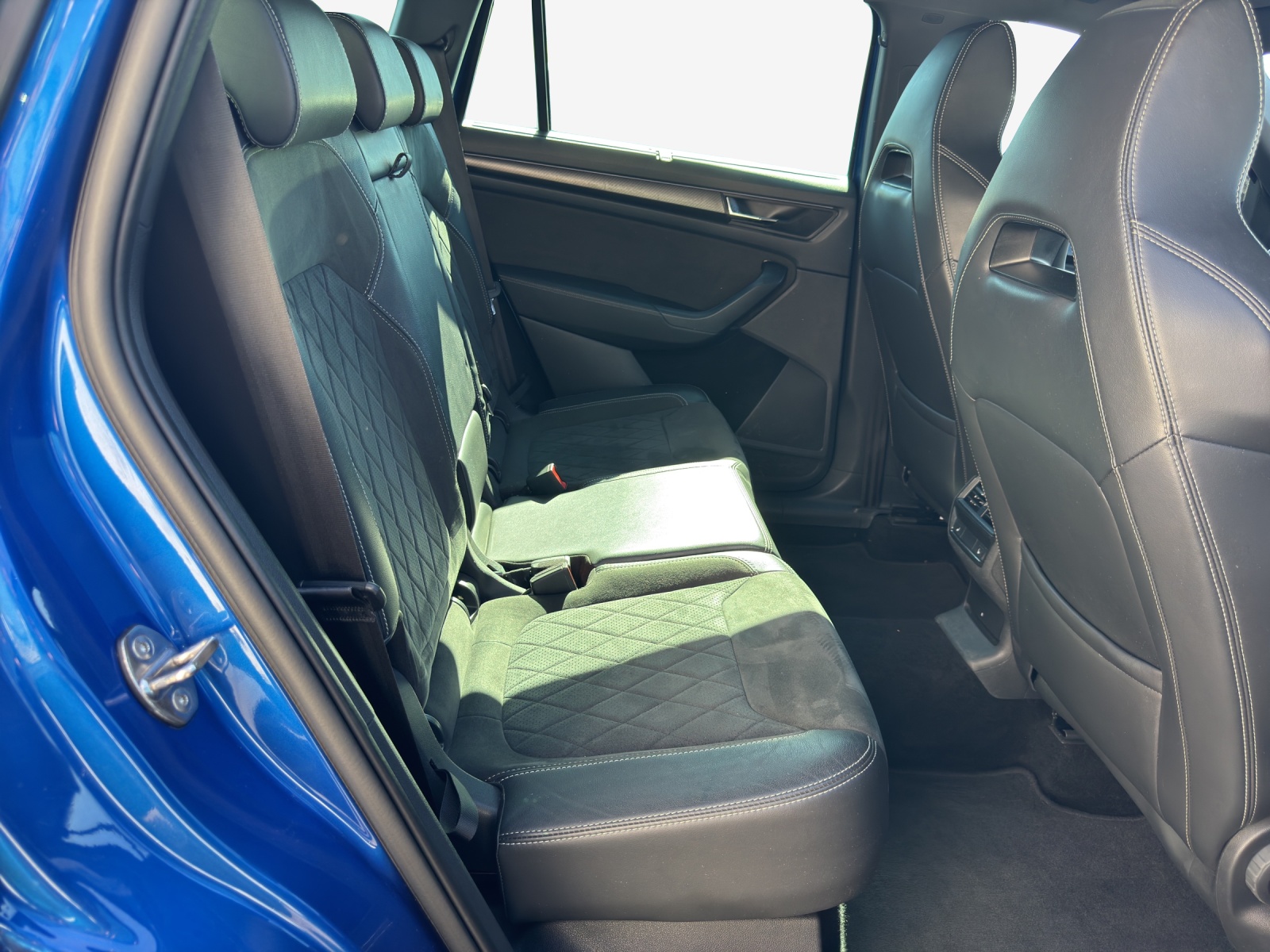 SKODA Kodiaq 2.0 TSI 4x4 Sport Line-image-11