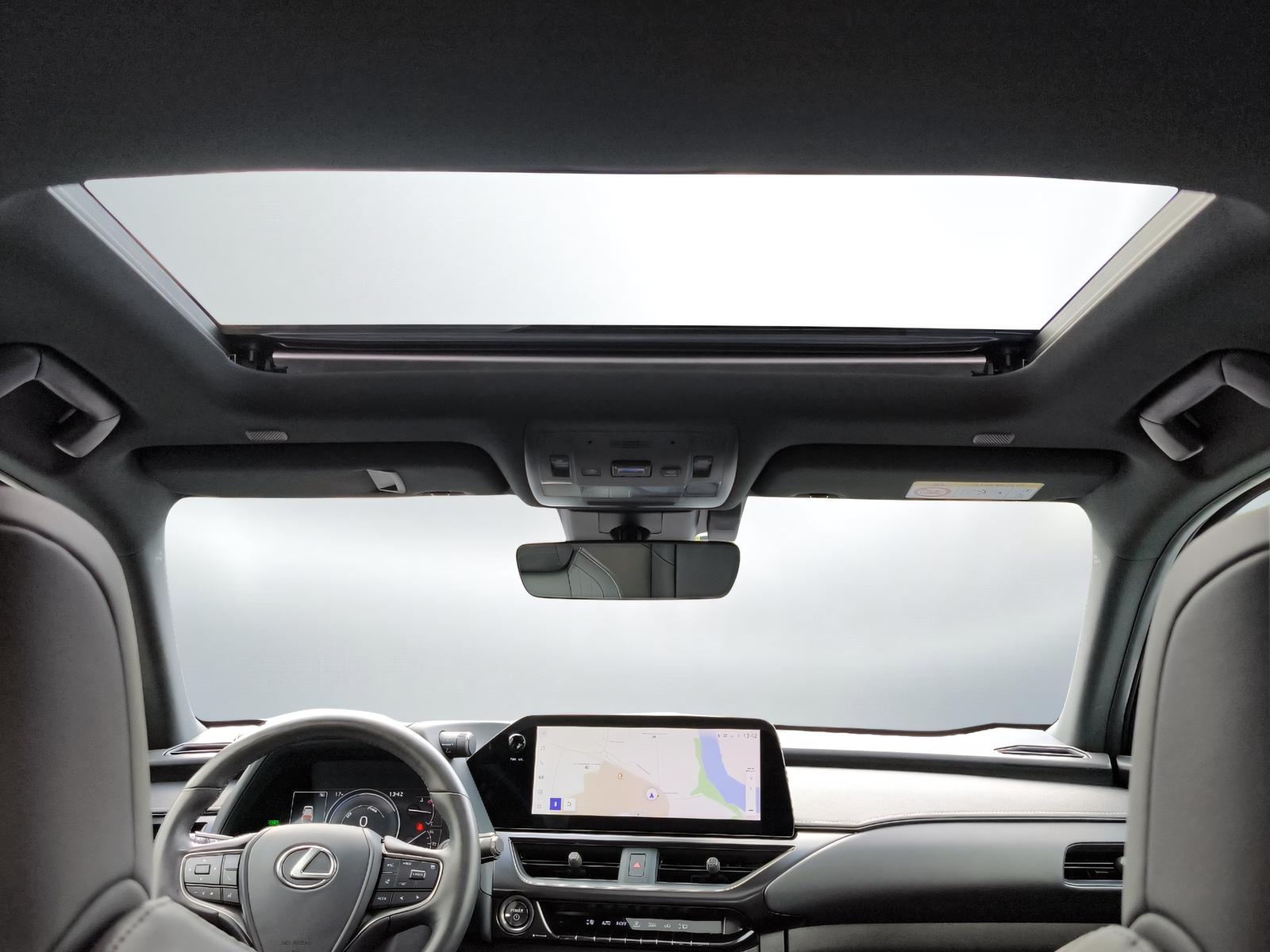LEXUS UX 250h F-Line-image-11
