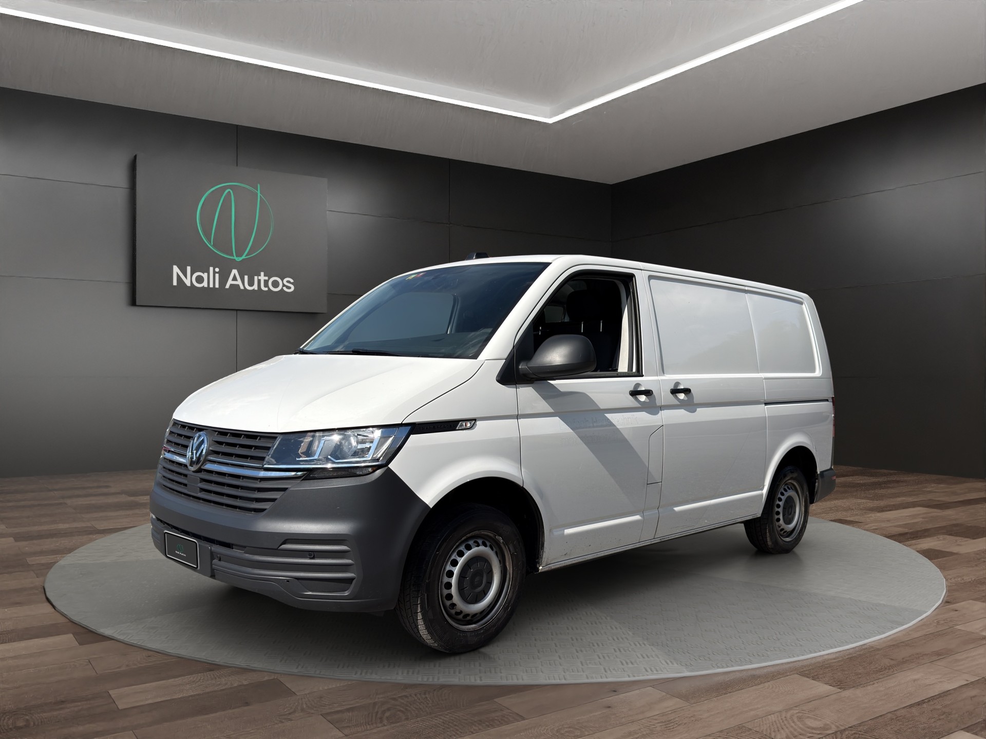 VW T6.1 2.0 TDI 4Motion DSG-image-4