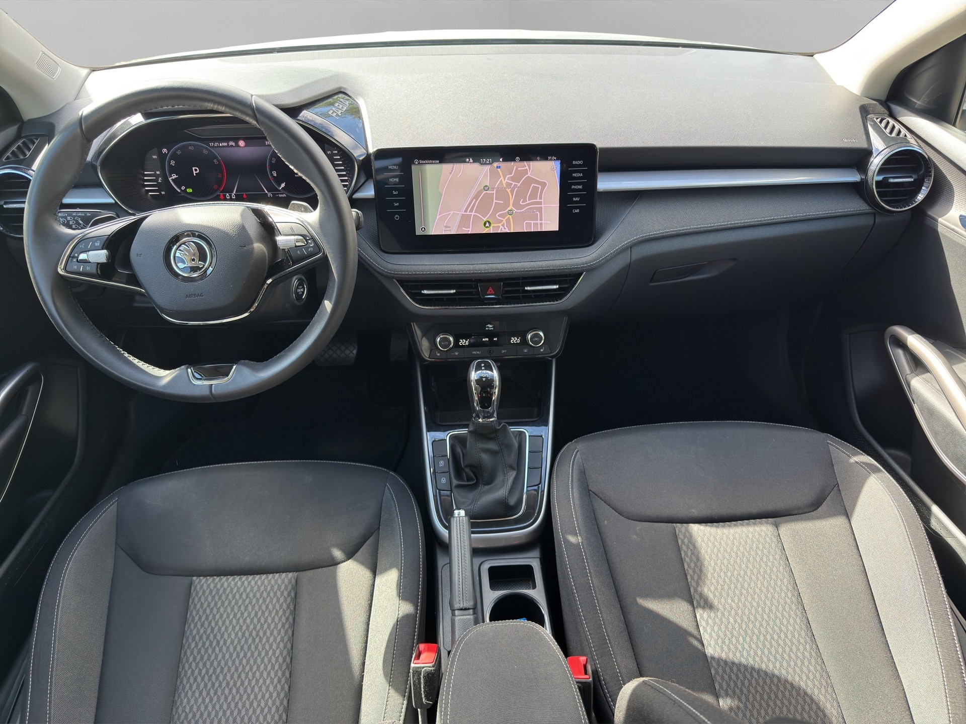 SKODA Fabia 1.0 TSI Style DSG * Garantie * 8 fach *-image-10