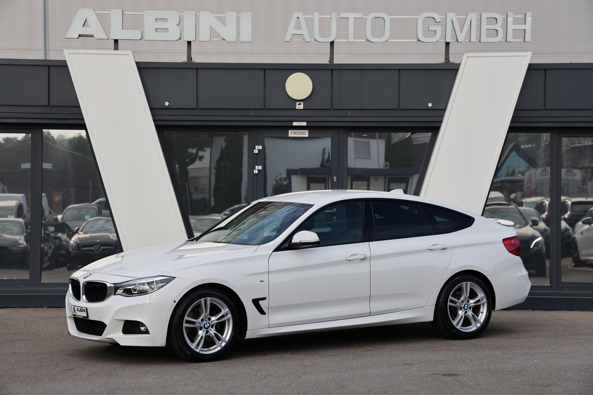 BMW 320d GT xDrive M Sport Steptronic-image-0