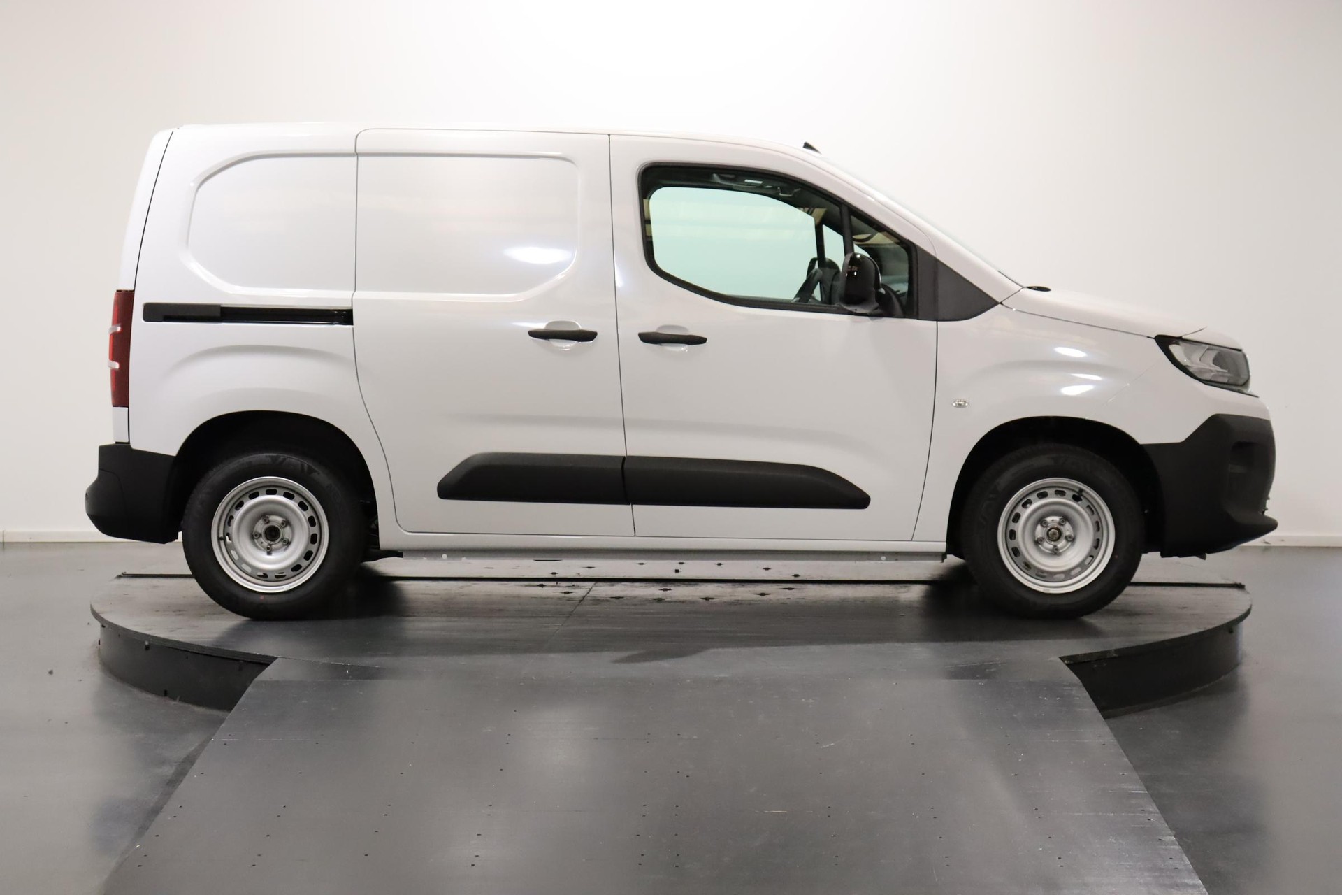 OPEL Combo Cargo 2.0 t 1.2 S/S-showroom-element-2
