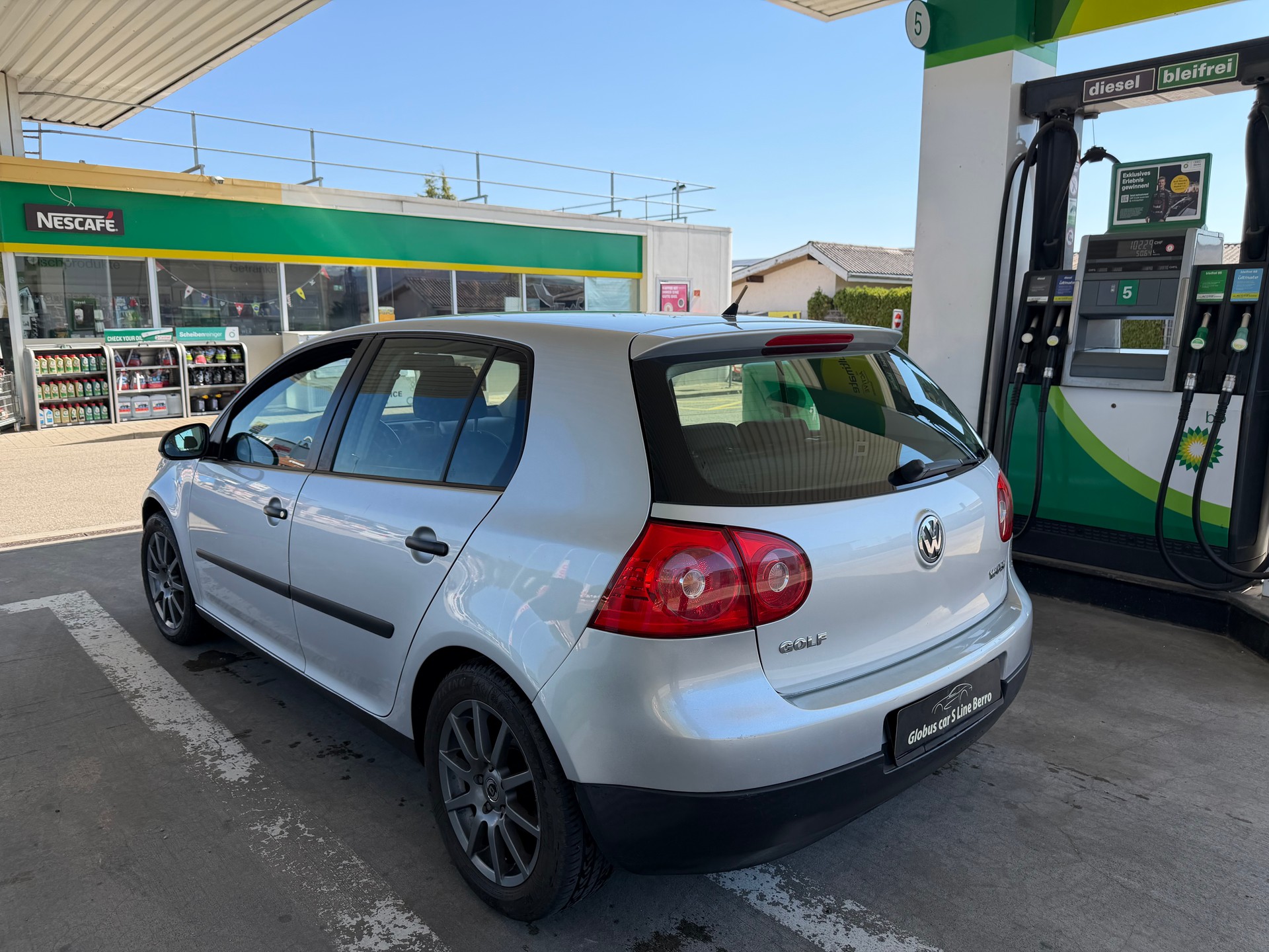 VW Golf 1.6 FSI Comfortline-image-4