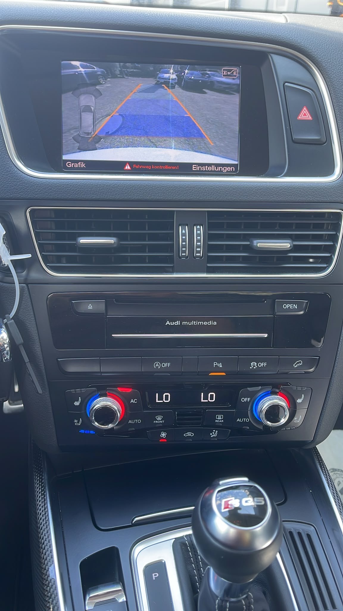 AUDI SQ5 3.0 TDI quattro tiptronic-image-11