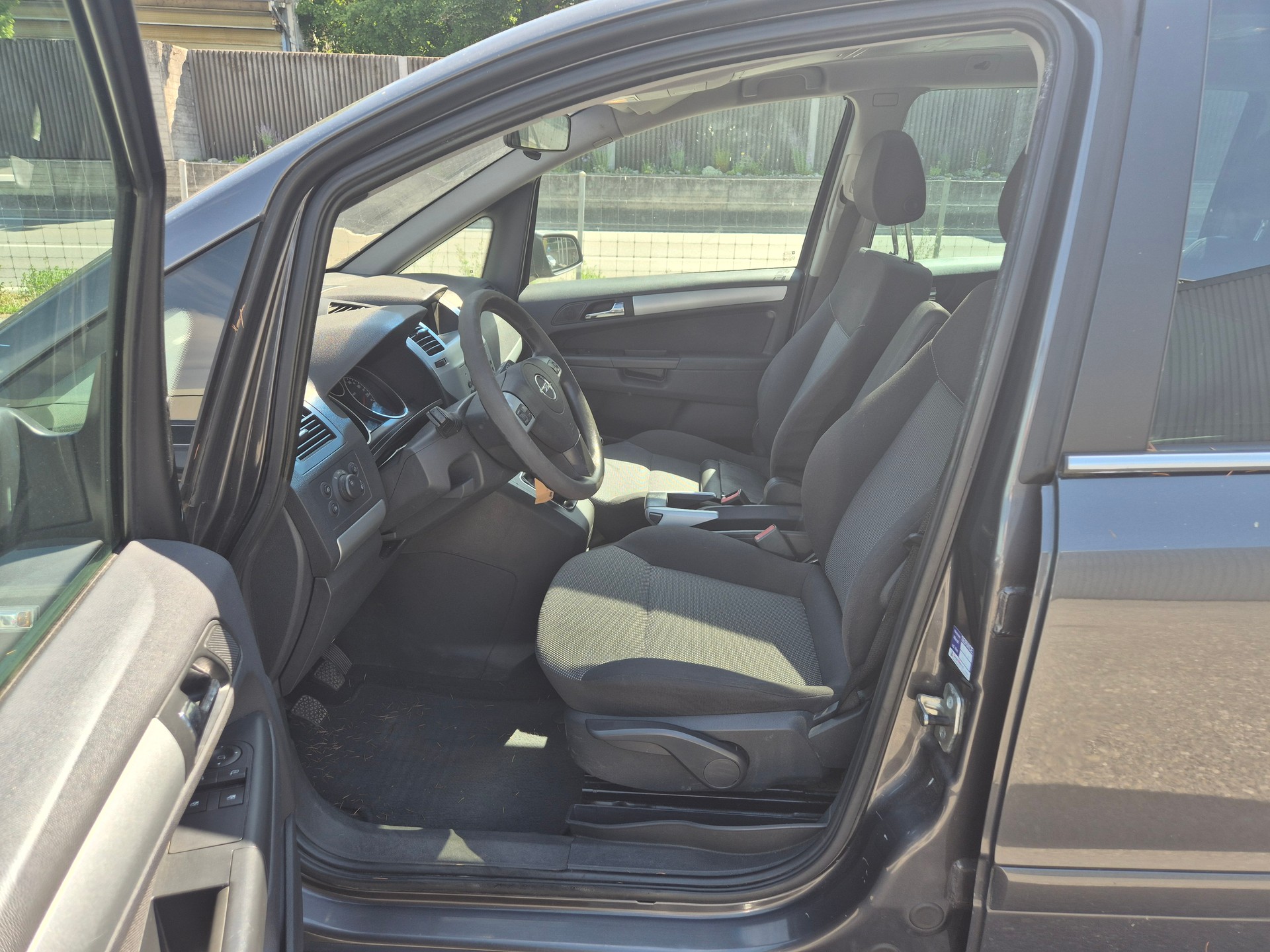 OPEL Zafira 2.2i 16V Enjoy-image-7