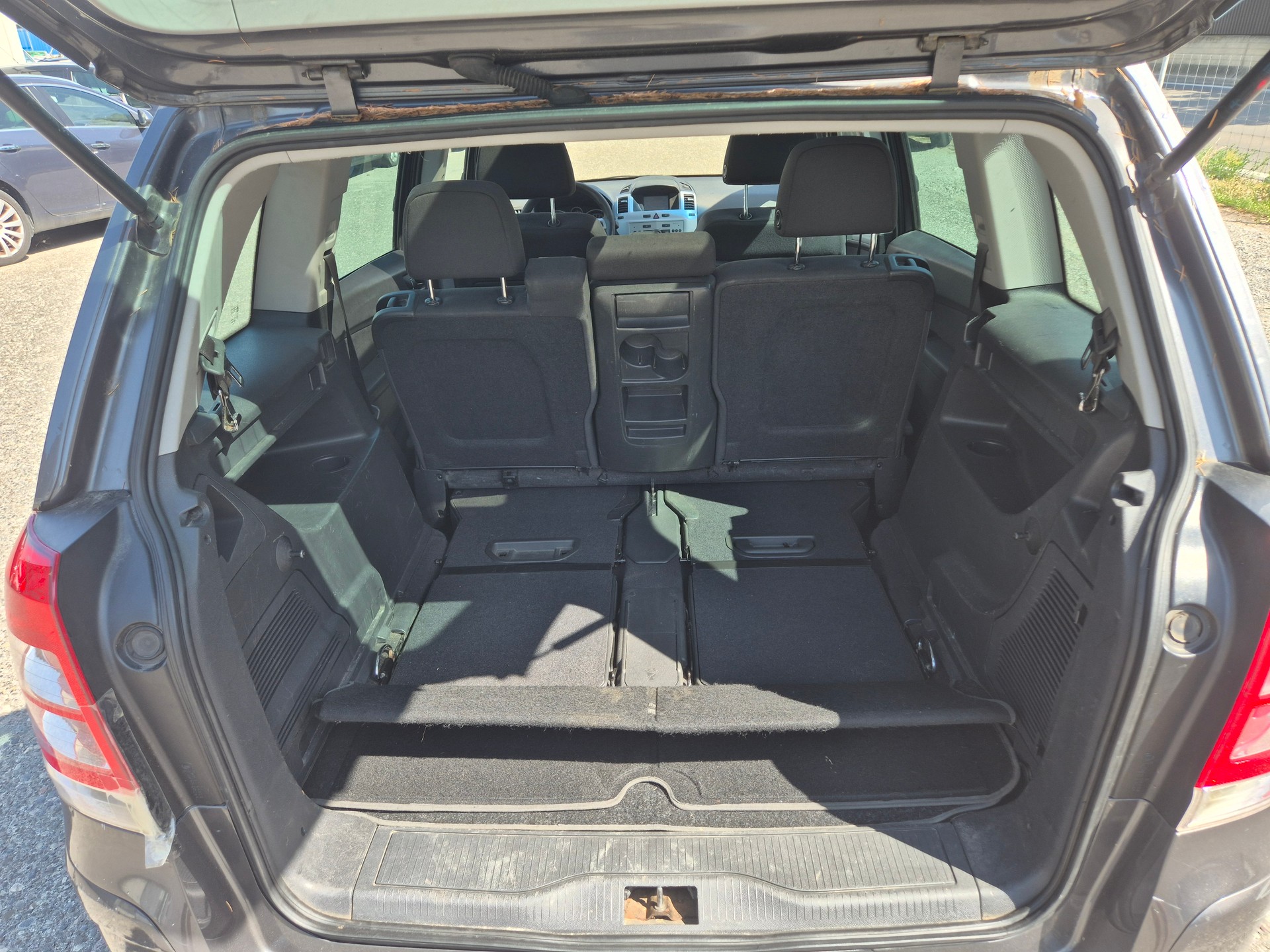OPEL Zafira 2.2i 16V Enjoy-image-12