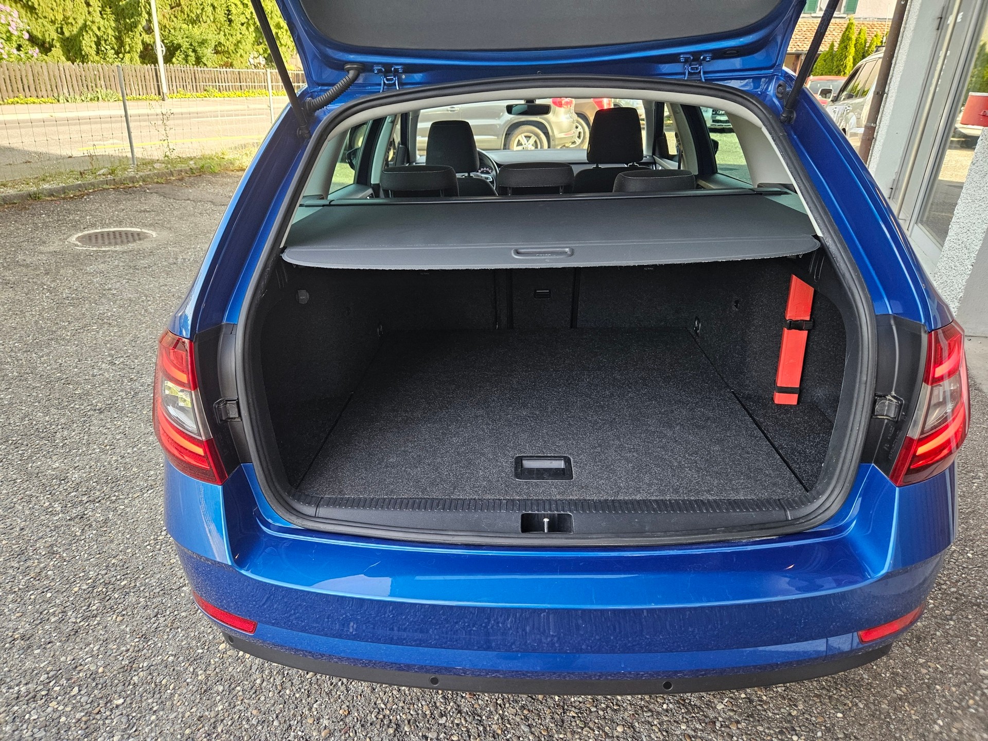 SKODA Octavia Combi 1.0 TSI Clever DSG-image-4