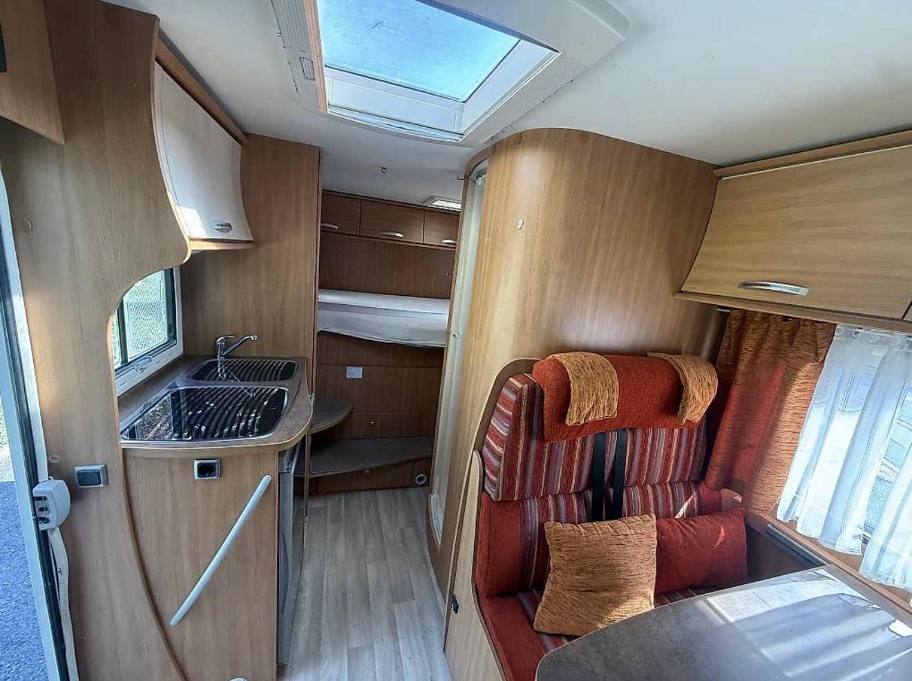 CHAUSSON Chausson Flash 04 auf Ford Transit 2.2 TDCi-image-3
