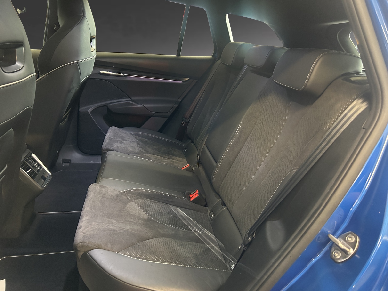SKODA Enyaq iV 80x SportLine-image-6