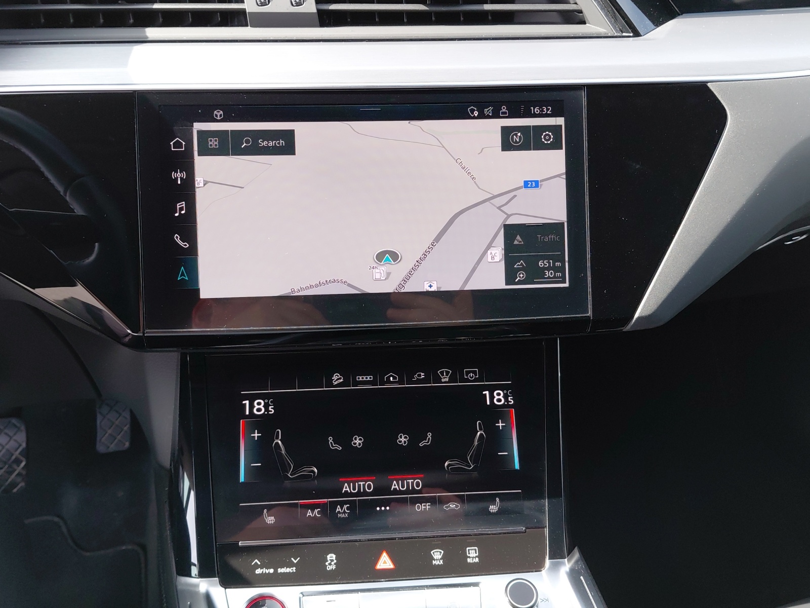 AUDI e-tron S Sportback quattro-image-10