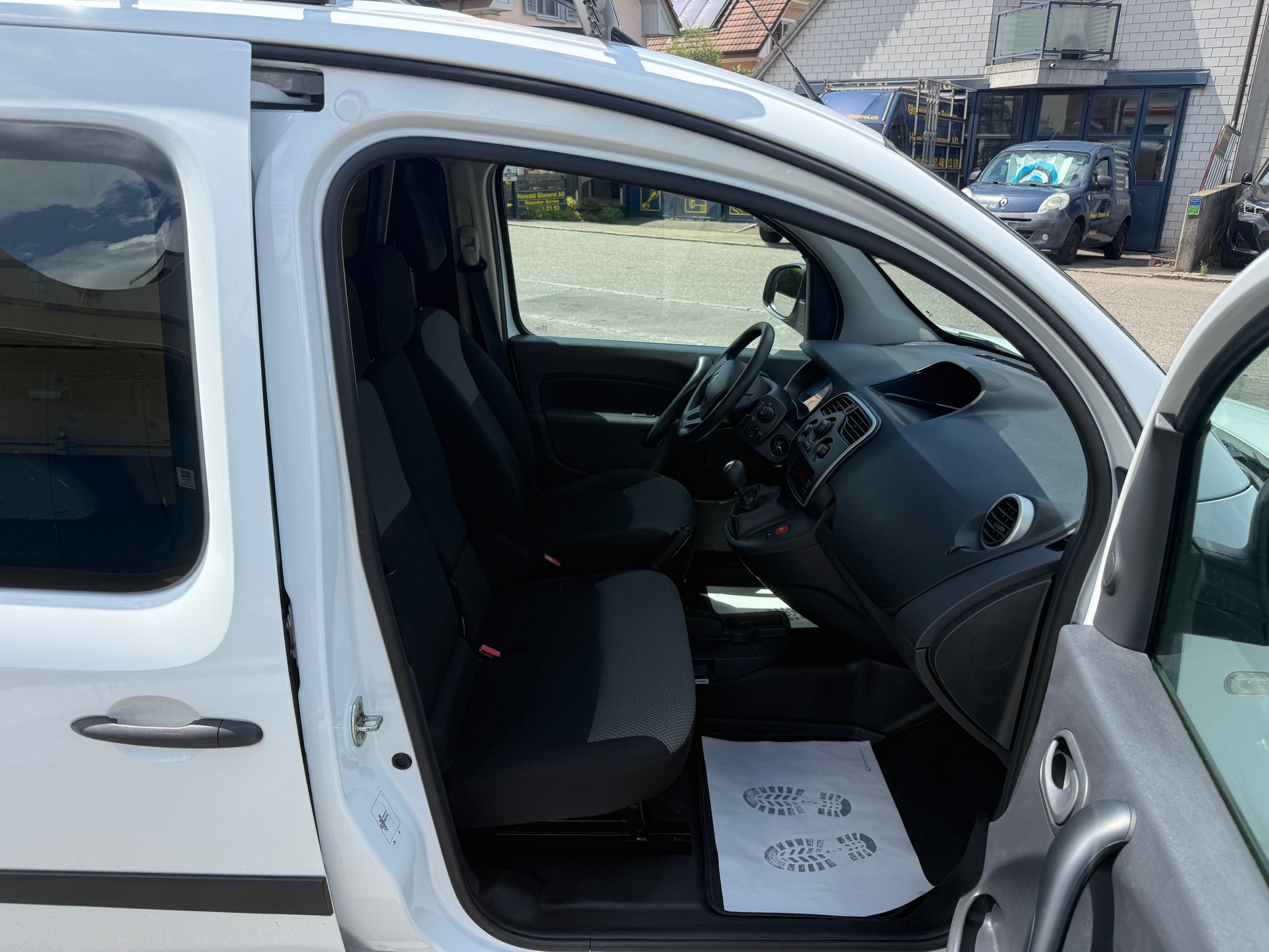 RENAULT Kangoo Maxi dCi 115 ENERGY Business 4 Pl./4 pl.-image-9