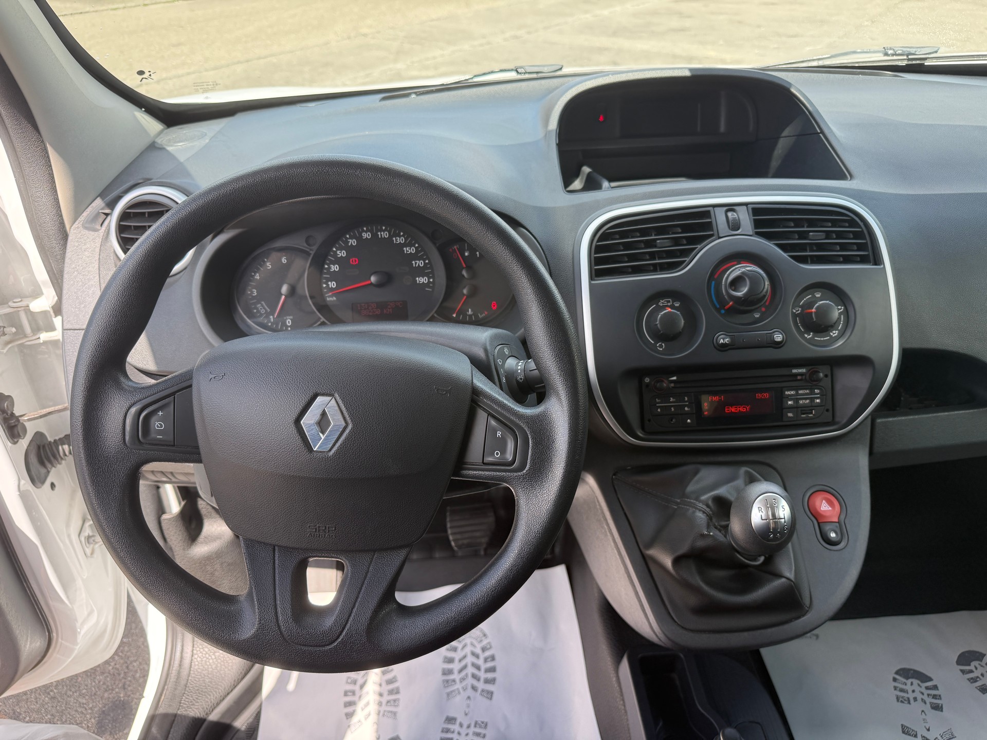 RENAULT Kangoo Maxi dCi 115 ENERGY Business 4 Pl./4 pl.-image-10